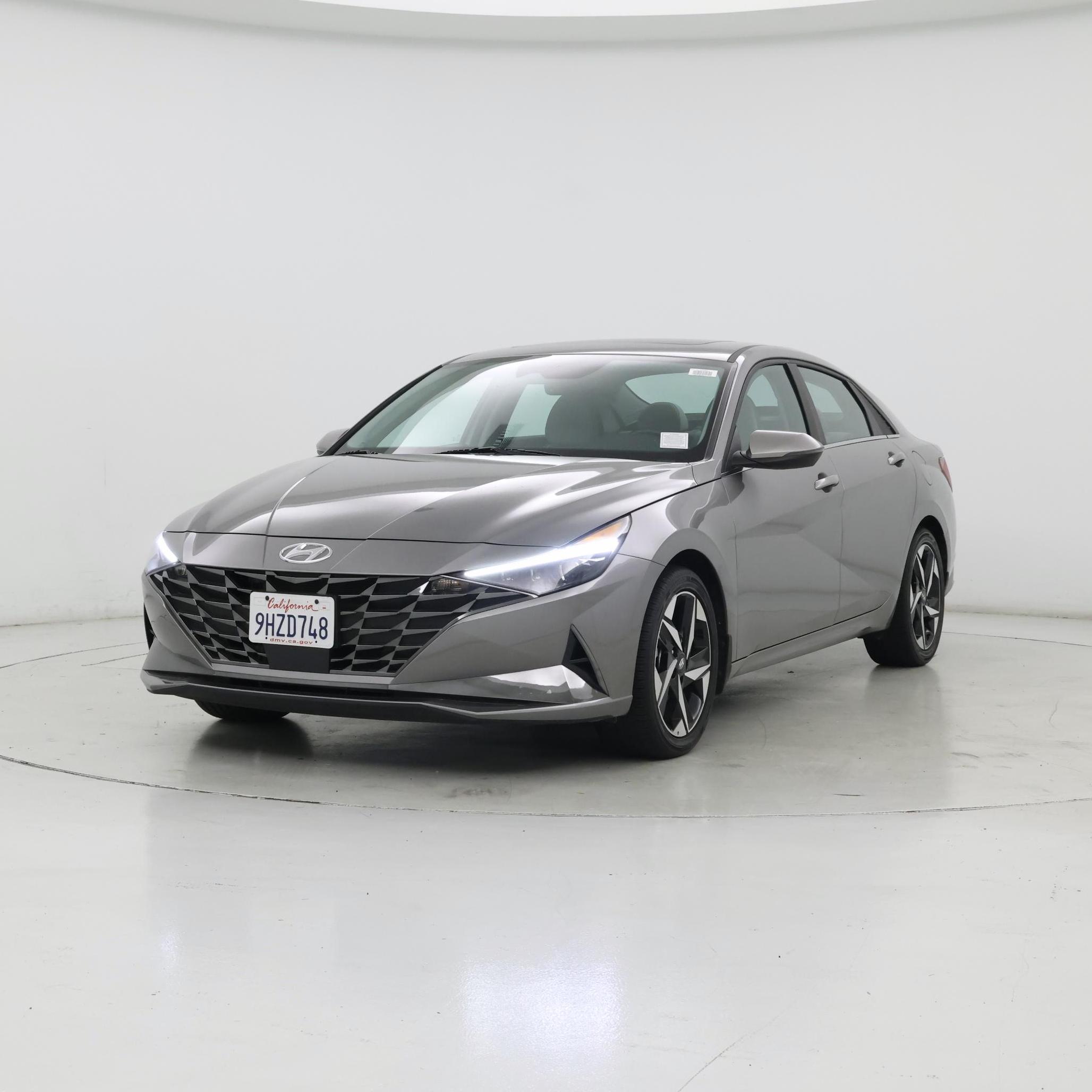 Thumbnail: 2023 Hyundai Elantra - 4