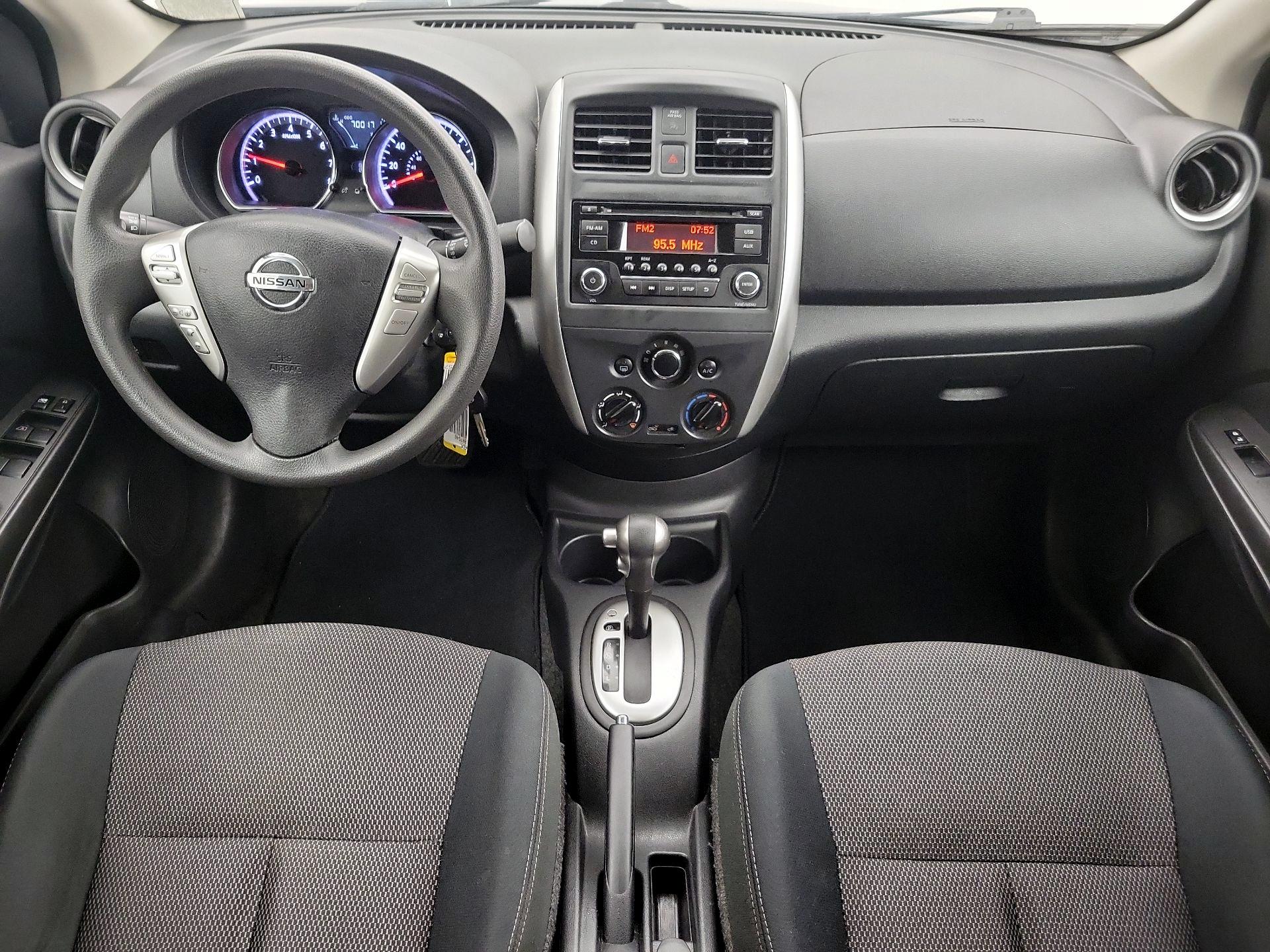 Thumbnail: 2016 Nissan Versa - 9