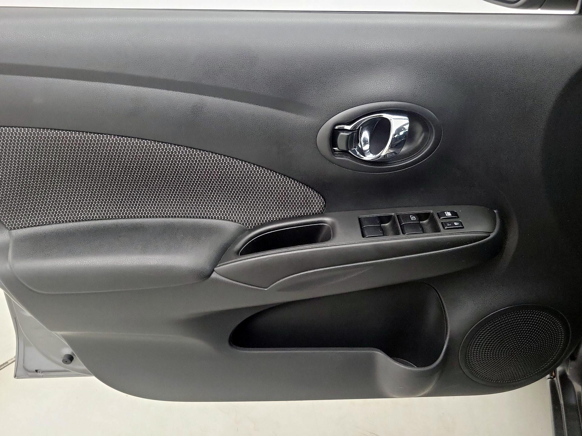 Thumbnail: 2016 Nissan Versa - 12