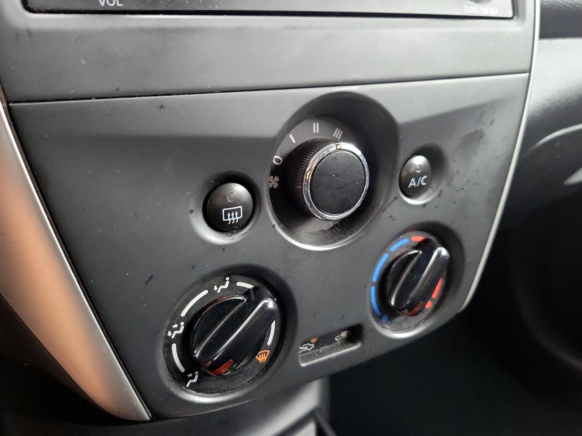 Thumbnail: 2016 Nissan Versa - 15