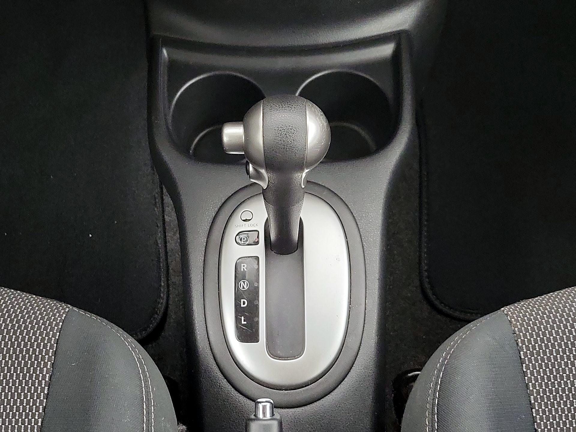 Thumbnail: 2016 Nissan Versa - 16