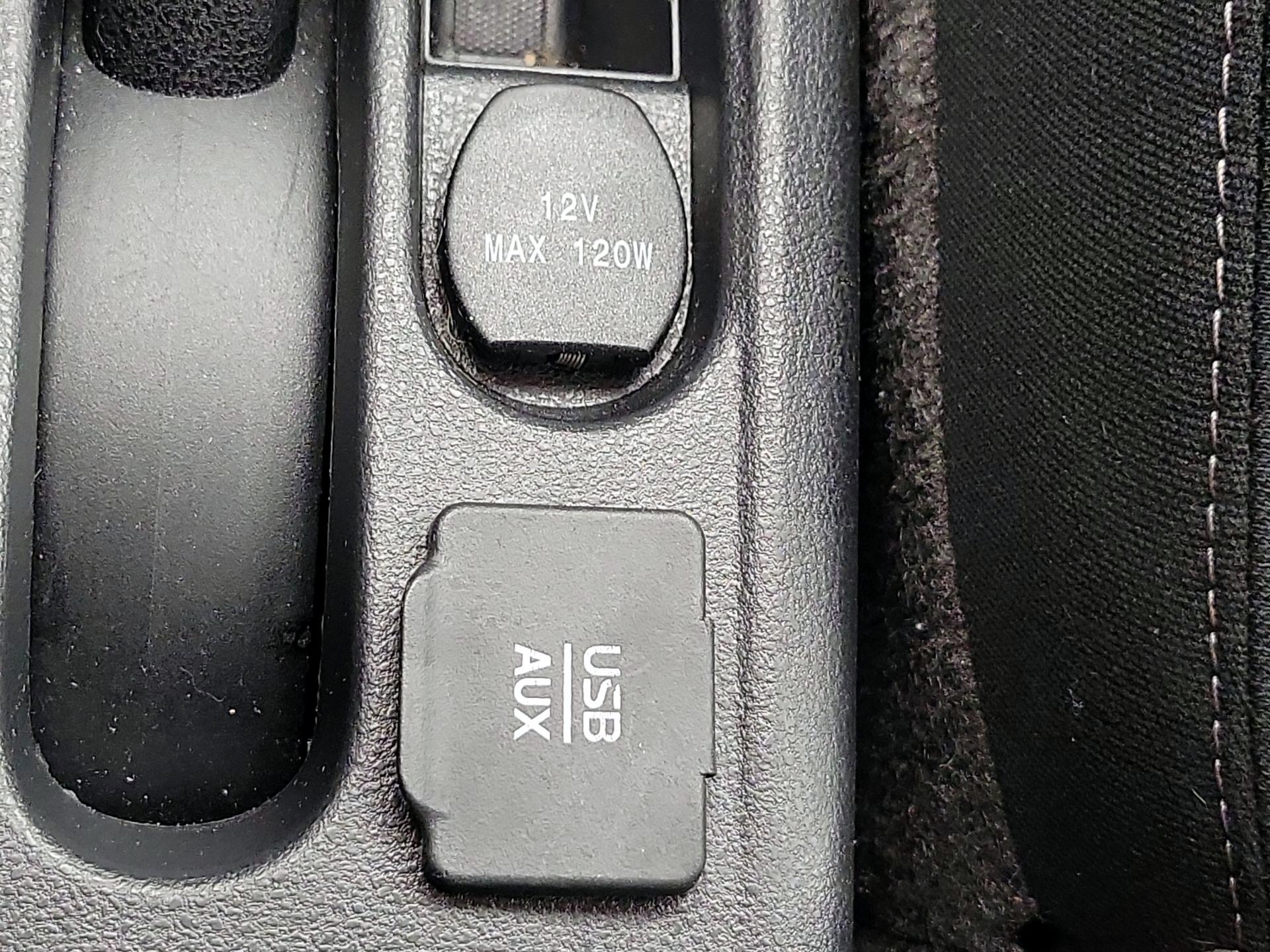 Thumbnail: 2016 Nissan Versa - 17