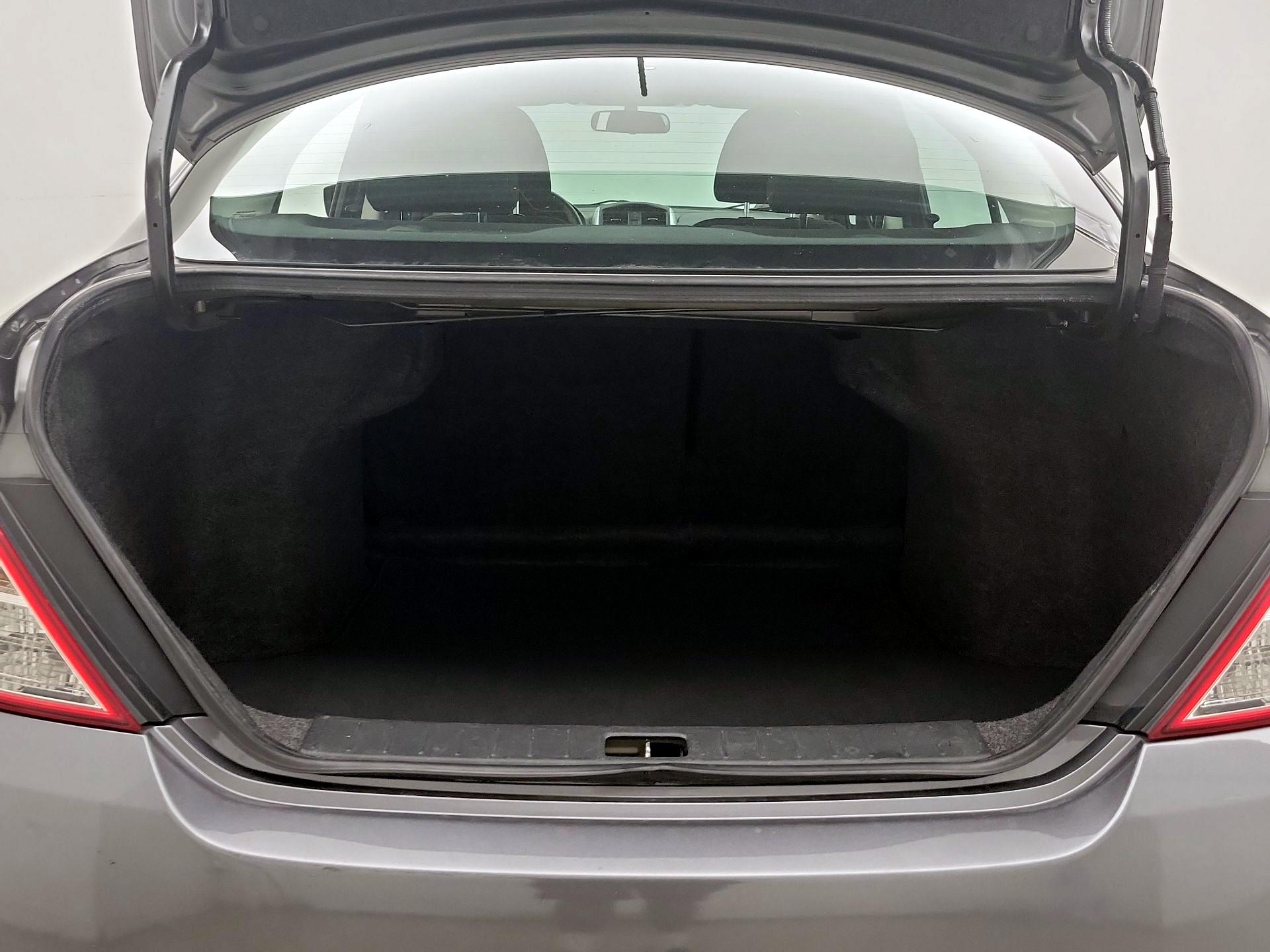 Thumbnail: 2016 Nissan Versa - 19