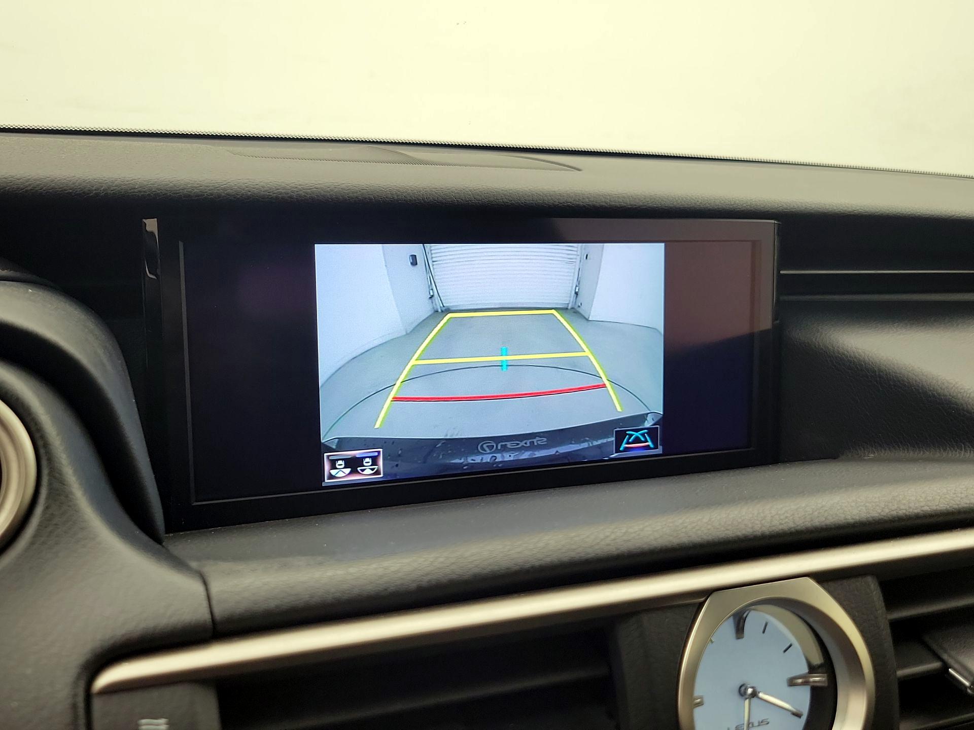 Thumbnail: 2018 Lexus RC - 15