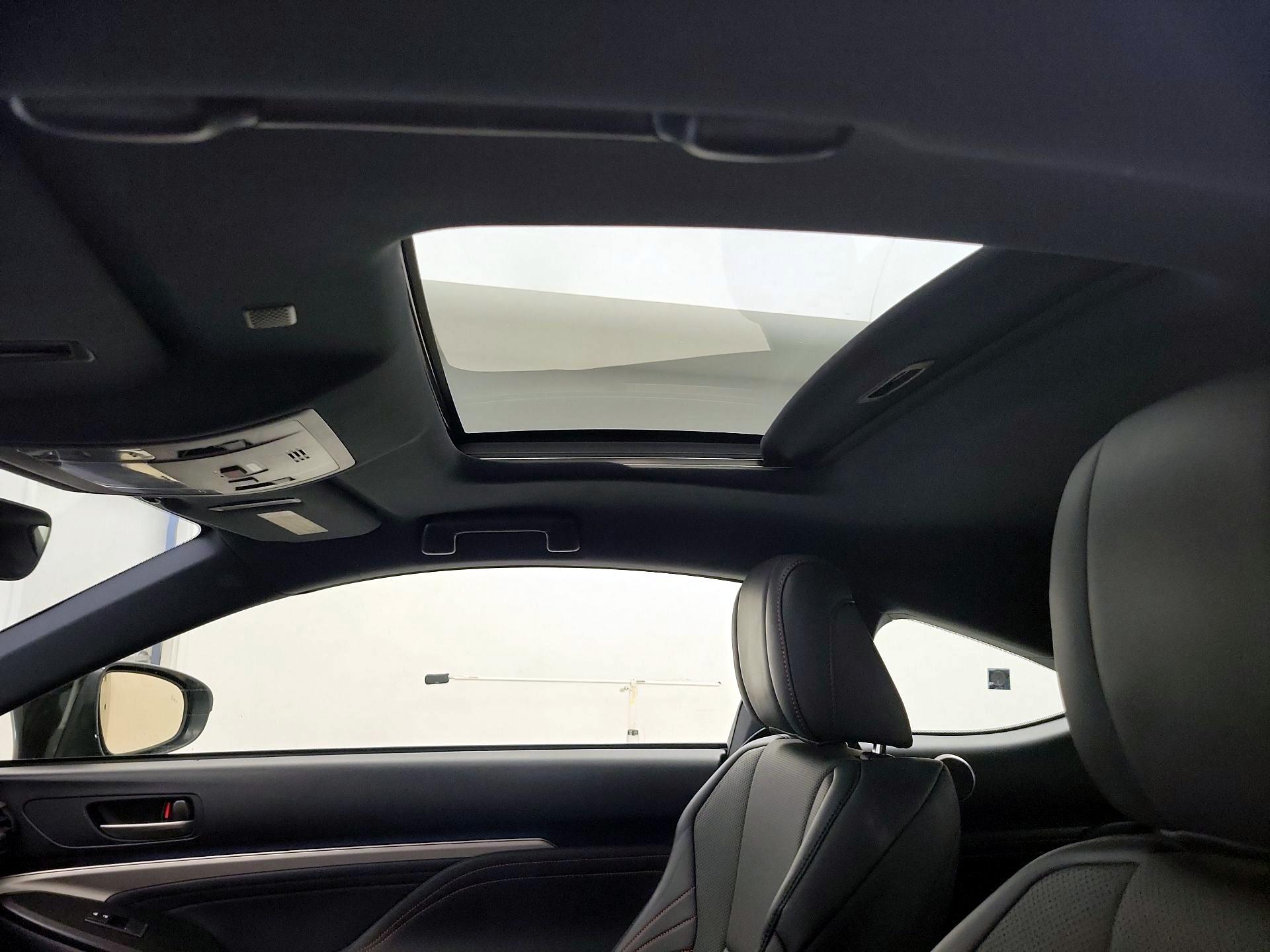 Thumbnail: 2018 Lexus RC - 20