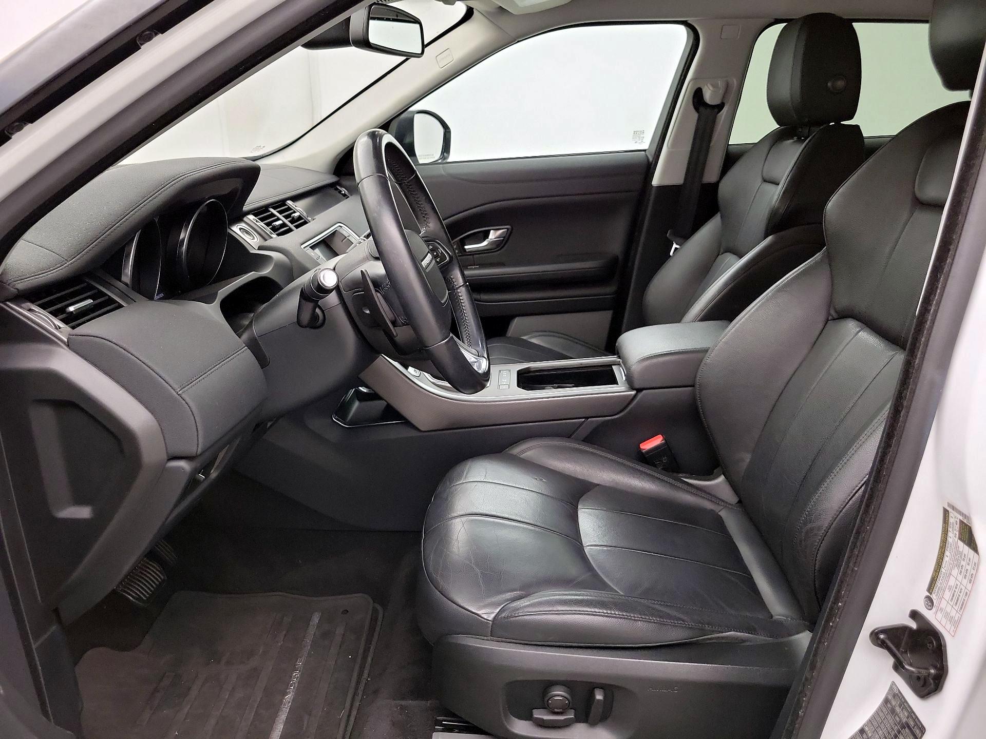 Thumbnail: 2019 Land Rover Range Rover Evoque - 11