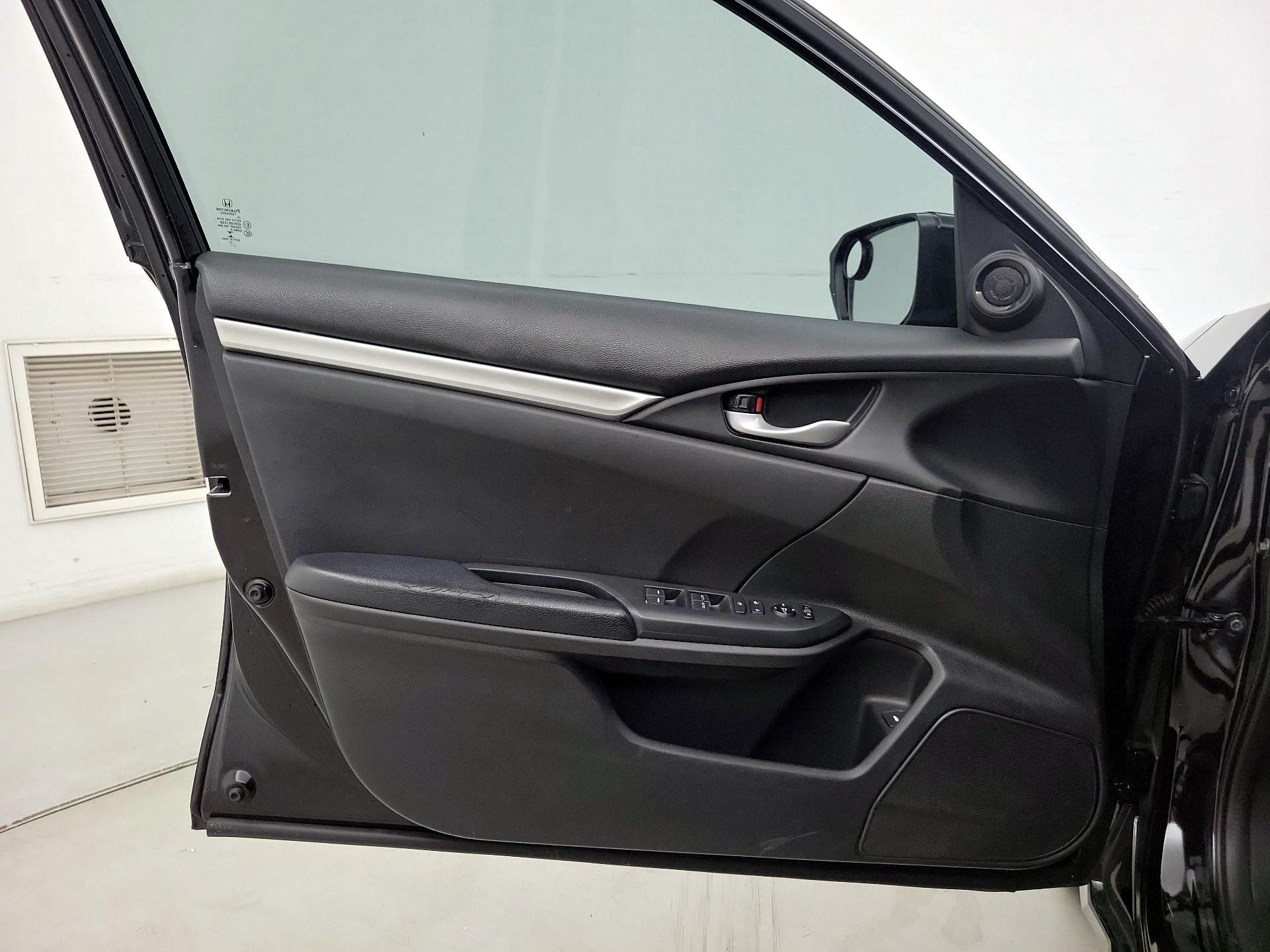 Thumbnail: 2019 Honda Civic - 12