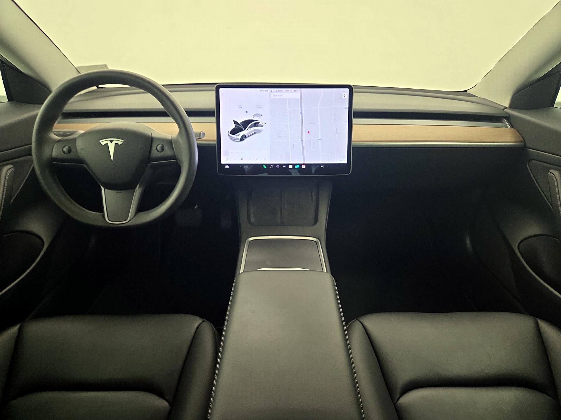 Thumbnail: 2021 Tesla Model 3 - 9