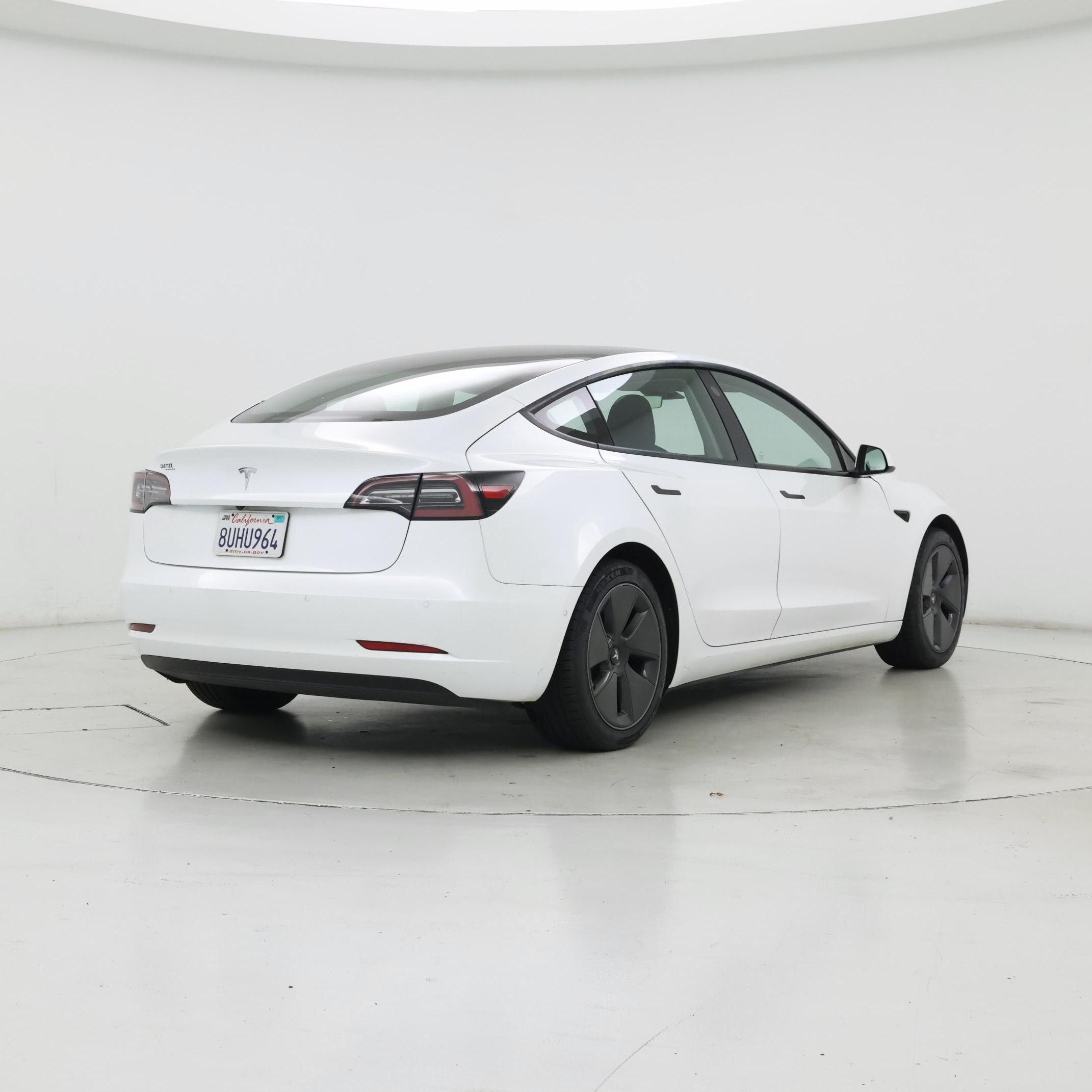 Thumbnail: 2021 Tesla Model 3 - 8