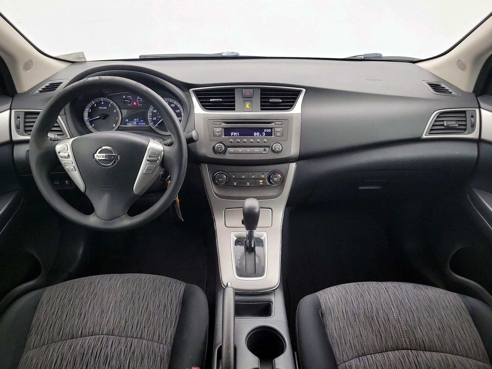 Thumbnail: 2014 Nissan Sentra - 9