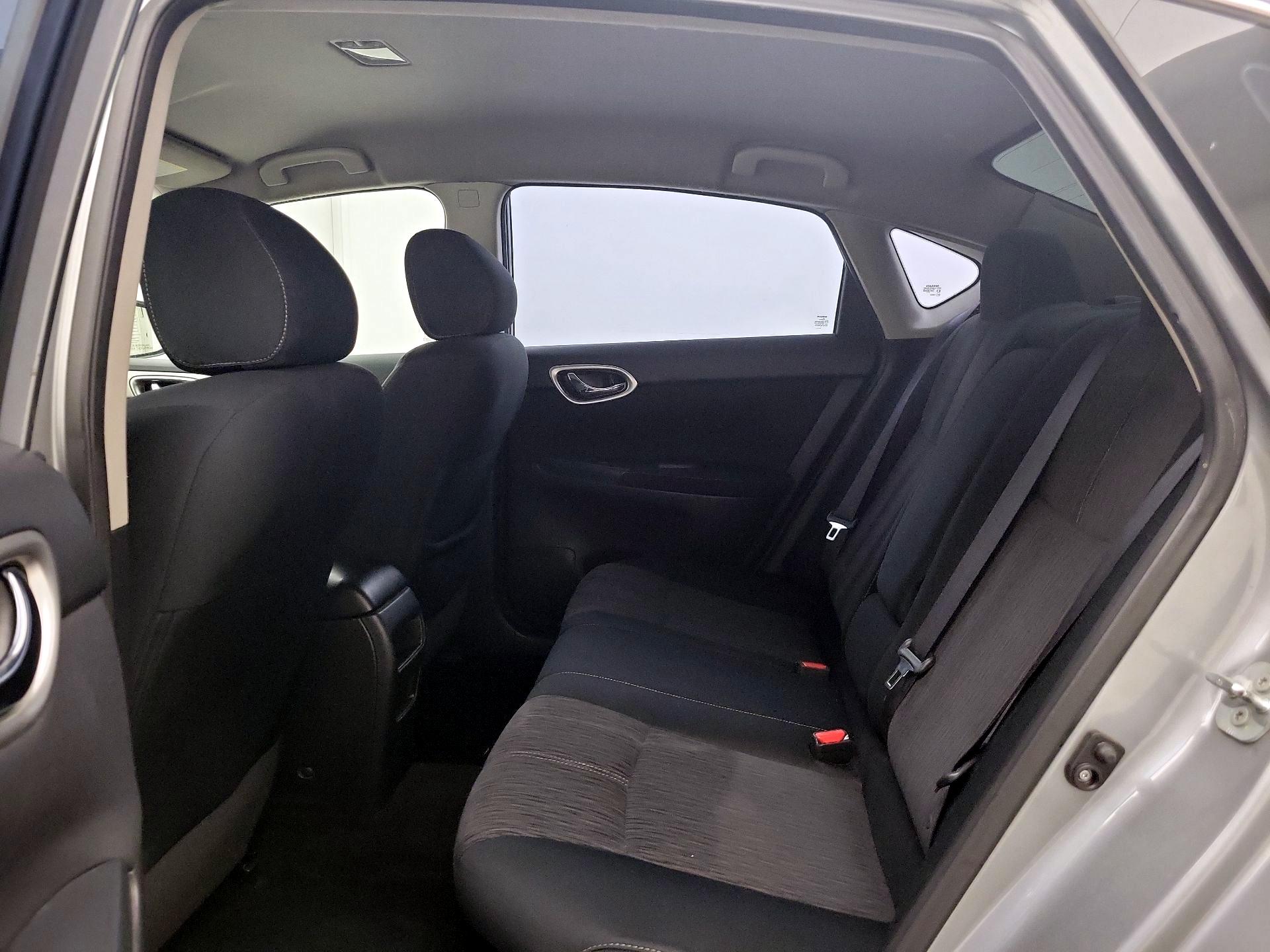 Thumbnail: 2014 Nissan Sentra - 18