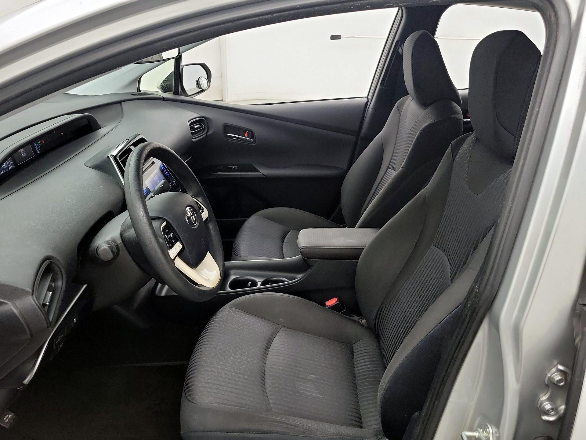 Thumbnail: 2018 Toyota Prius - 11