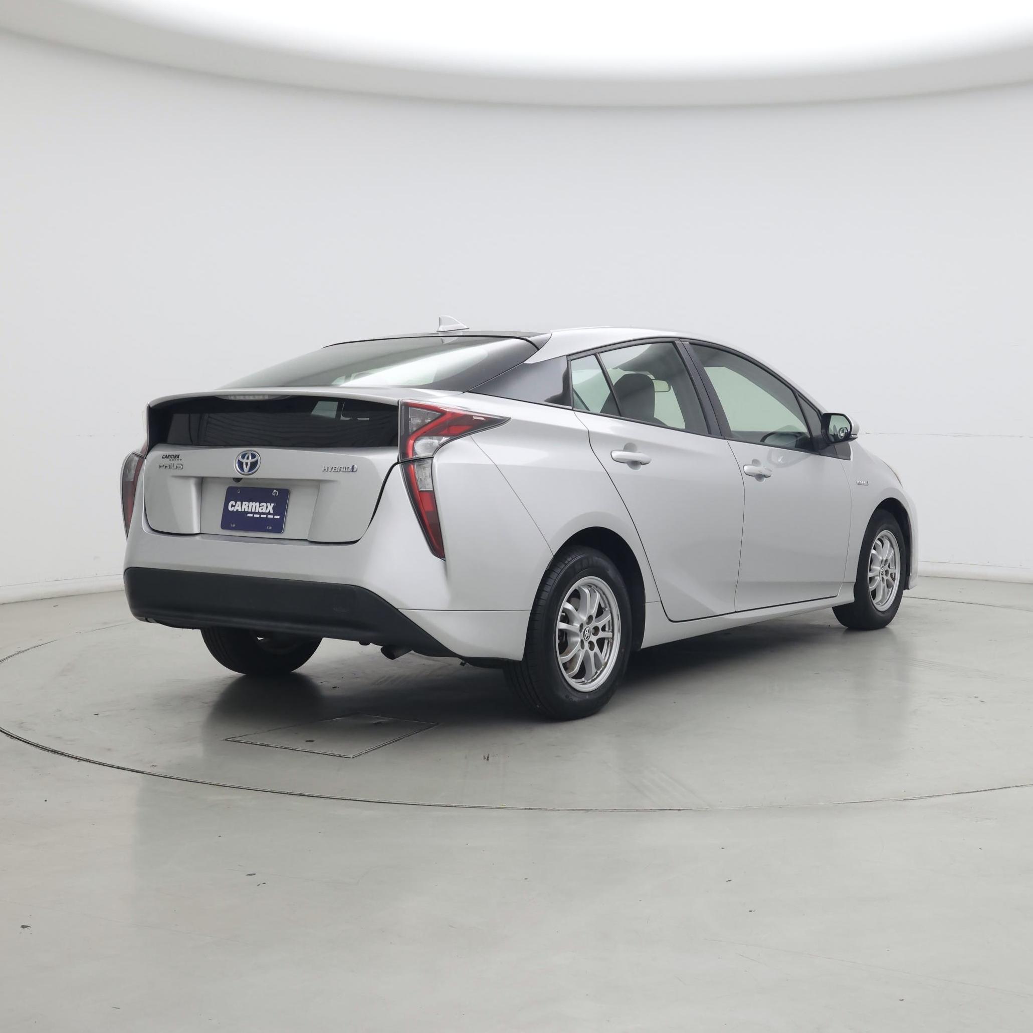 Thumbnail: 2018 Toyota Prius - 8