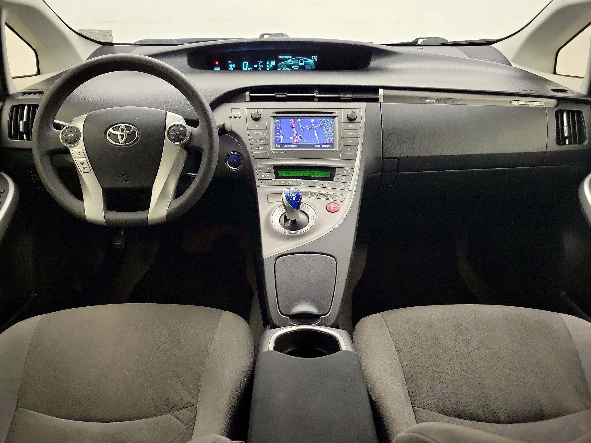 Thumbnail: 2015 Toyota Prius - 9