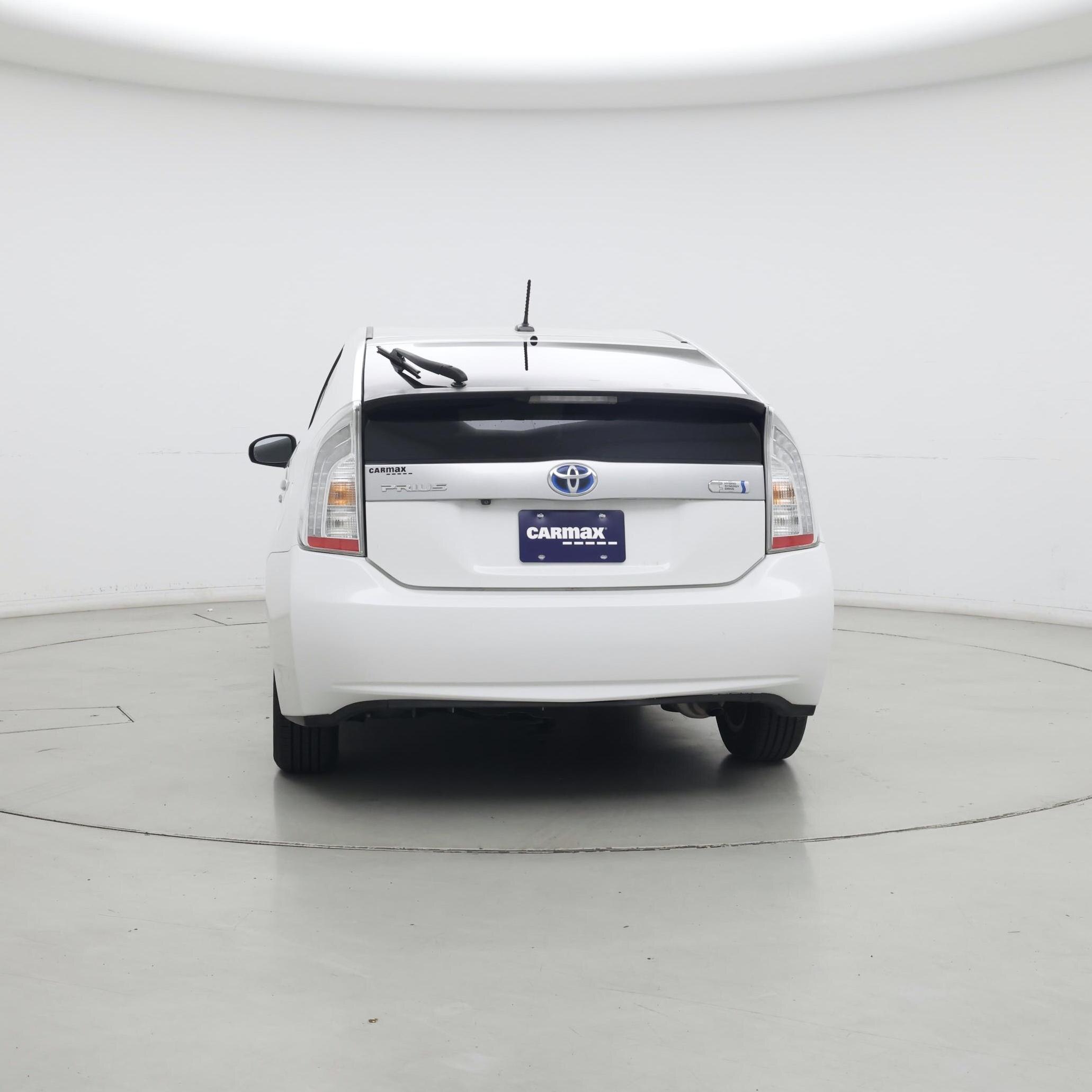 Thumbnail: 2015 Toyota Prius - 6
