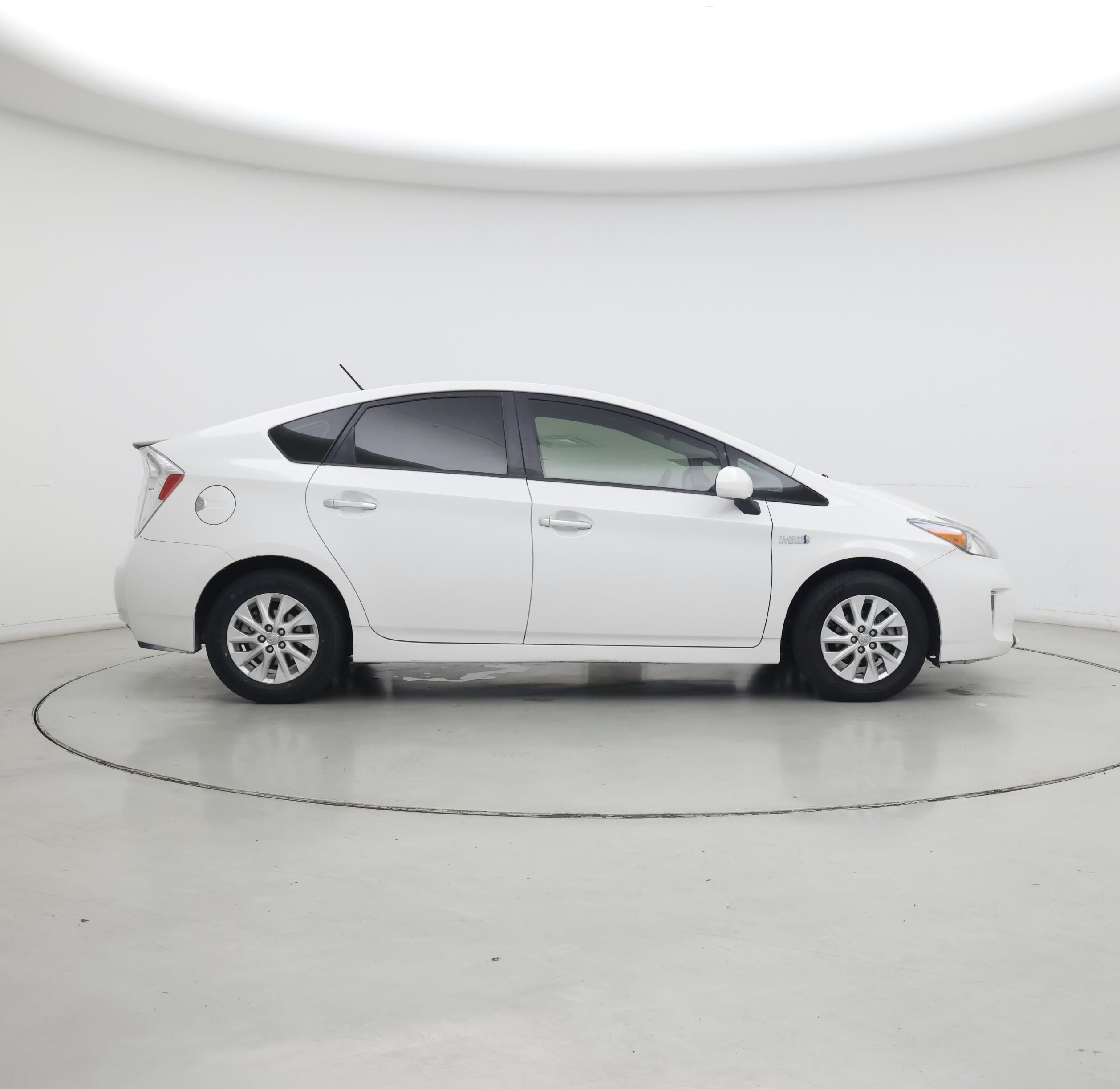 Thumbnail: 2015 Toyota Prius - 7