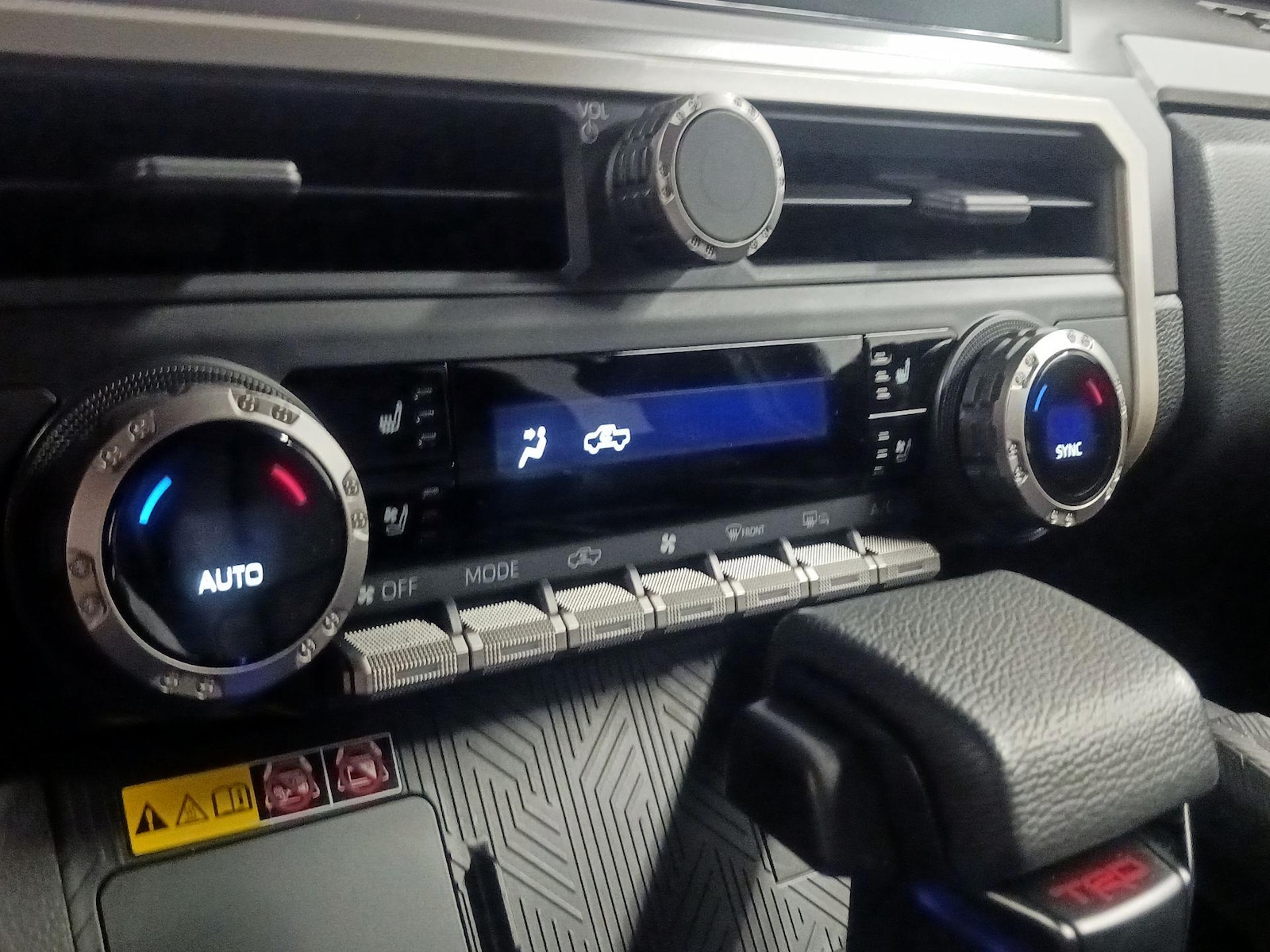 2024 Toyota Tacoma TRD Sport - Photo 17