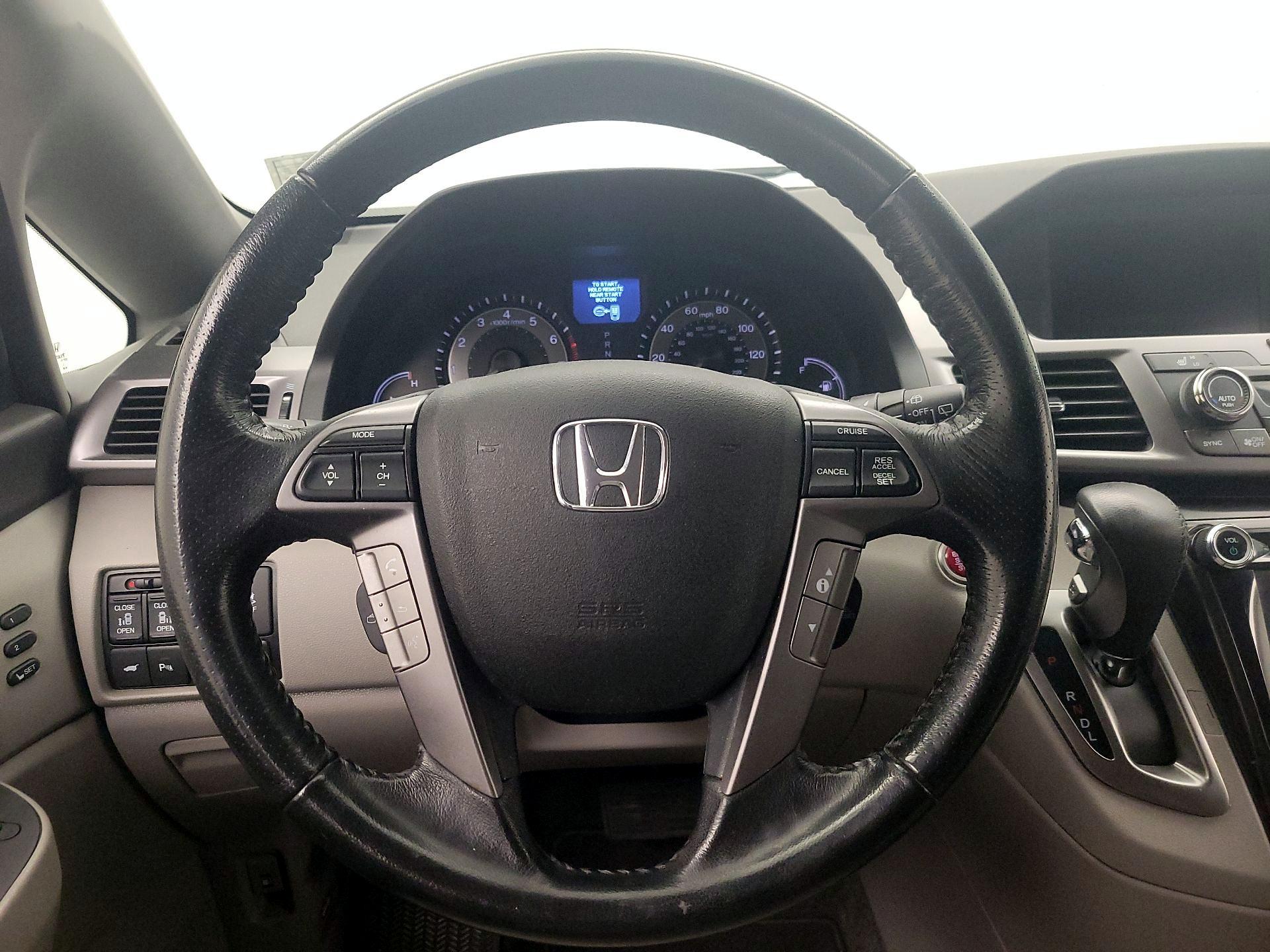 Thumbnail: 2014 Honda Odyssey - 10