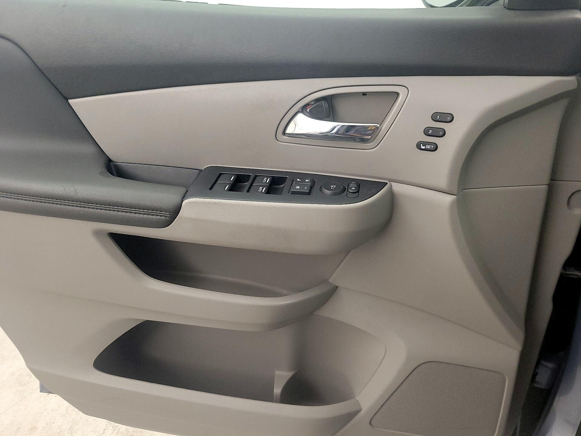 Thumbnail: 2014 Honda Odyssey - 12
