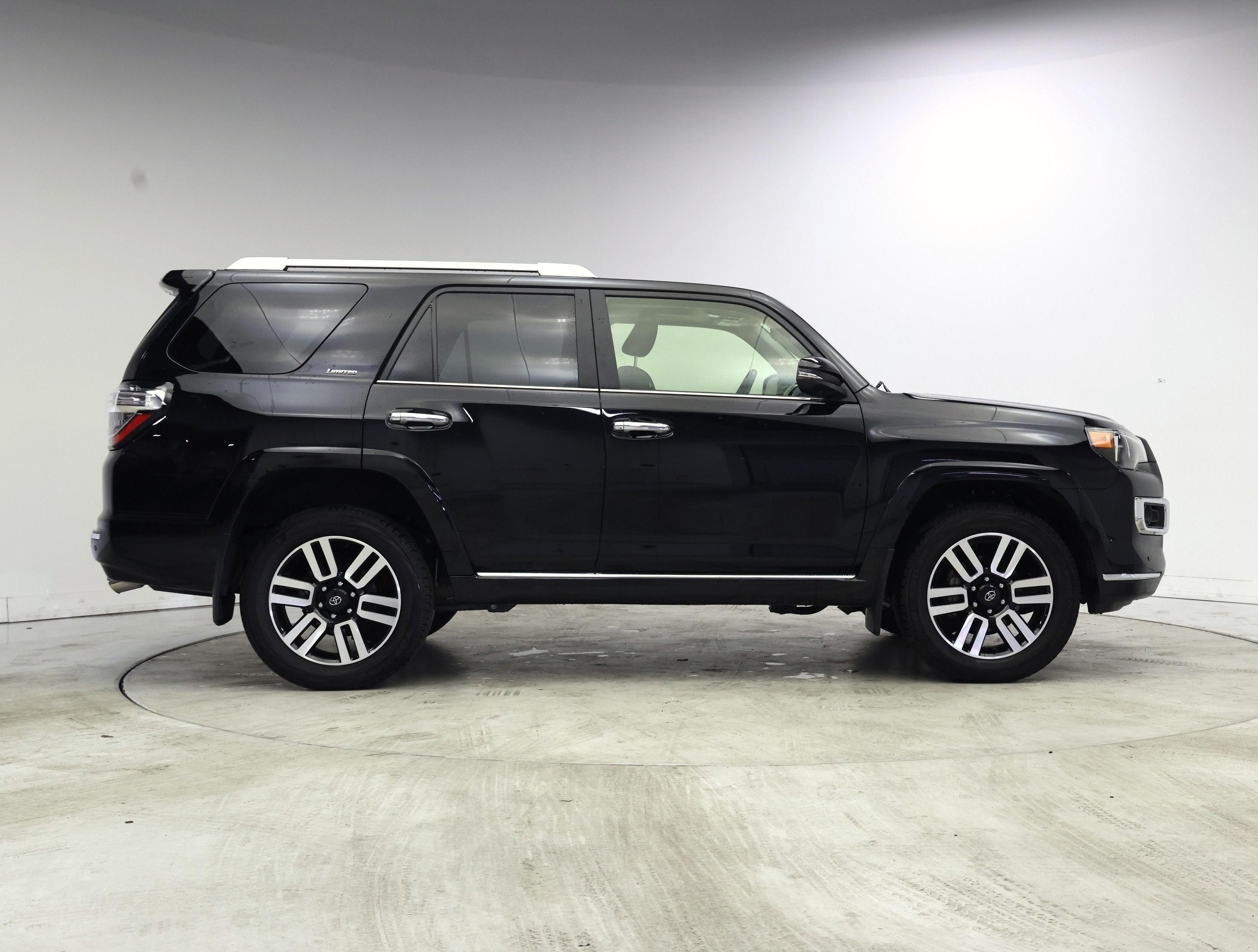 Thumbnail: 2024 Toyota 4Runner - 7