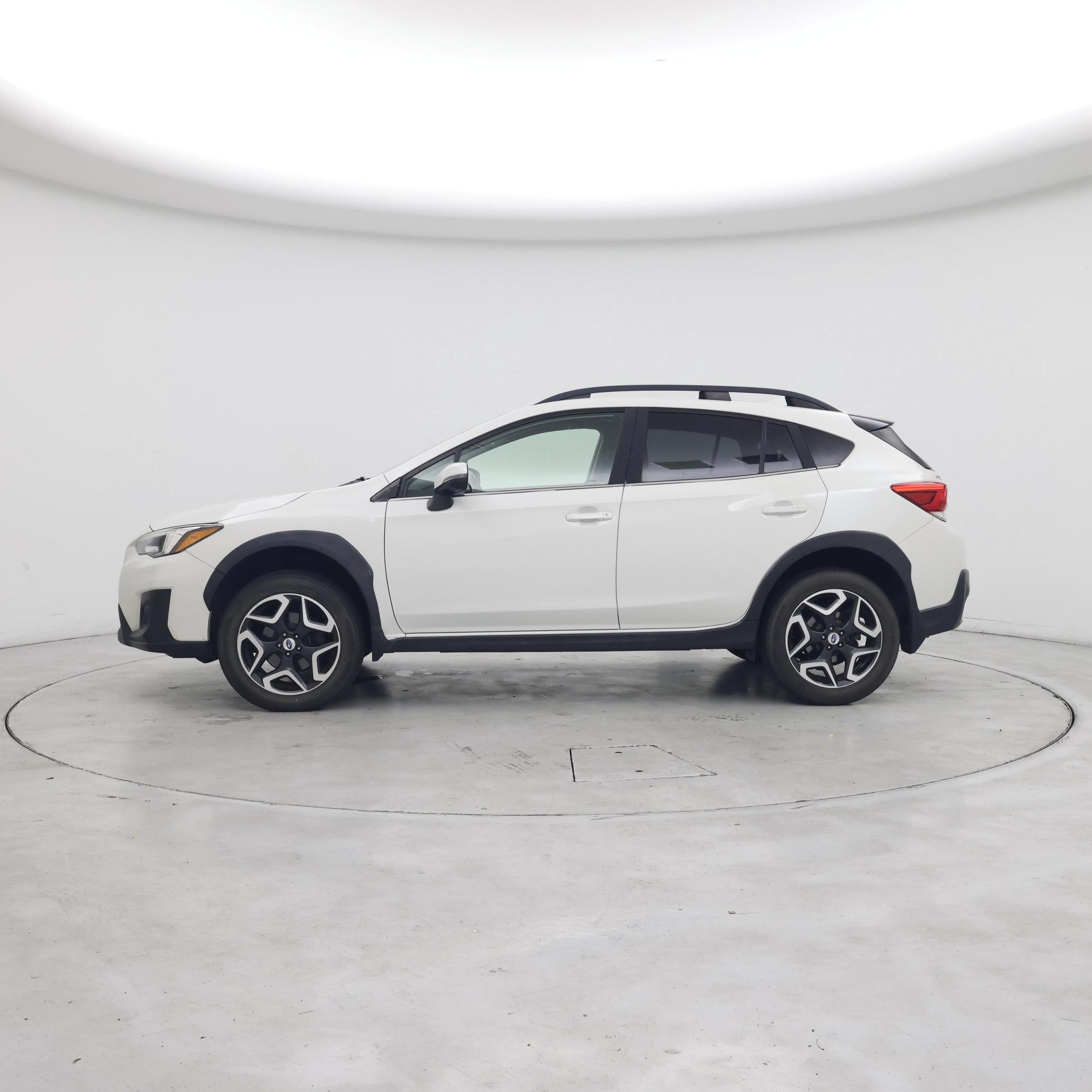 Thumbnail: 2018 Subaru Crosstrek - 3