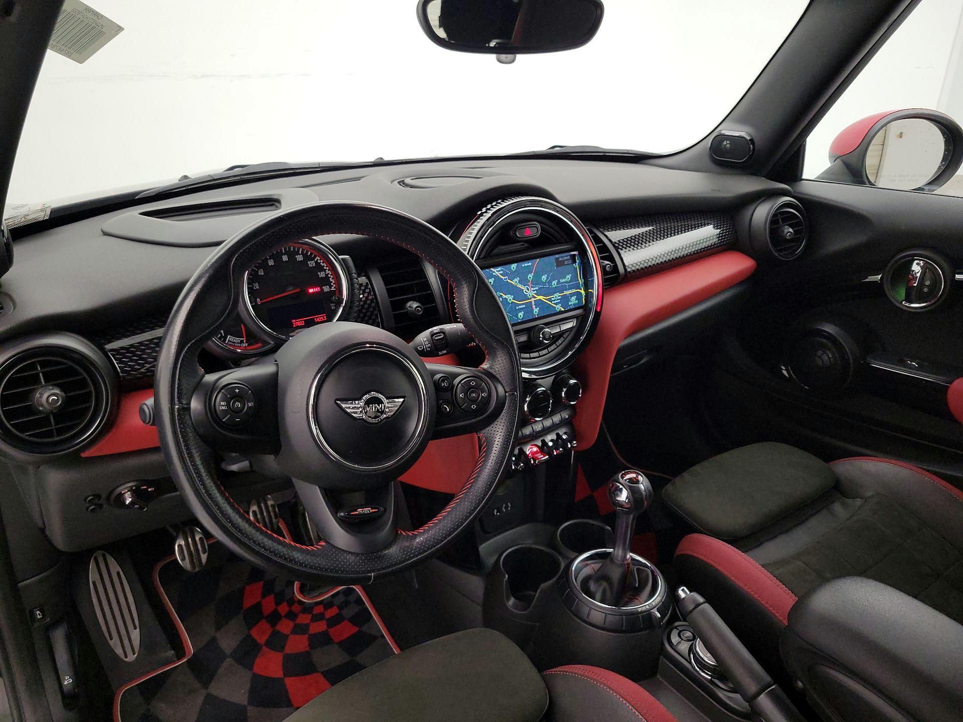 Thumbnail: 2017 MINI Cooper - 9