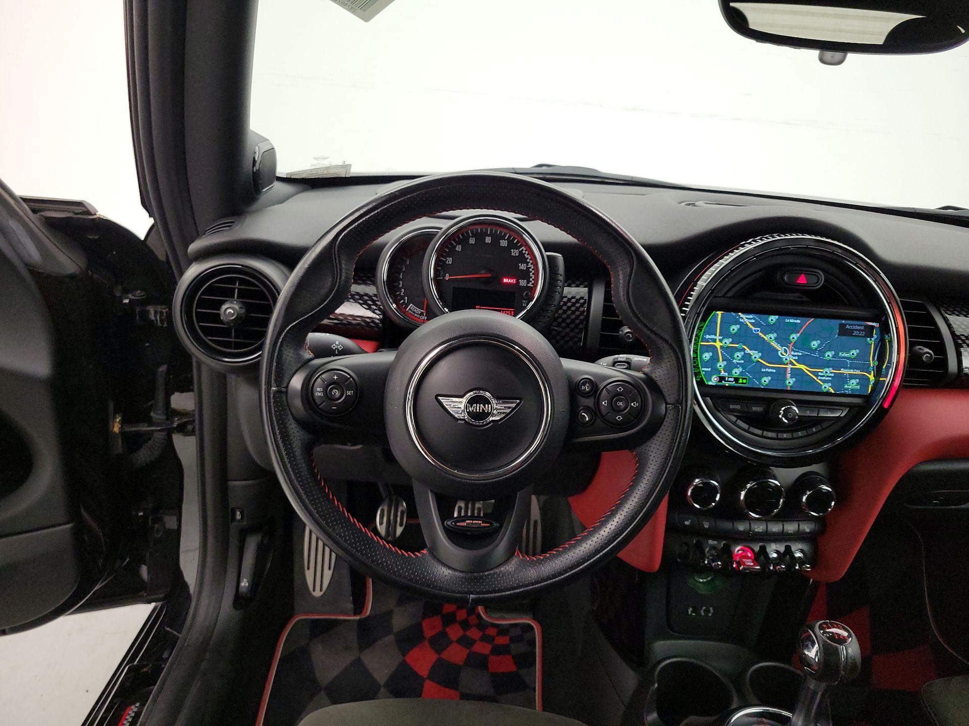 Thumbnail: 2017 MINI Cooper - 10
