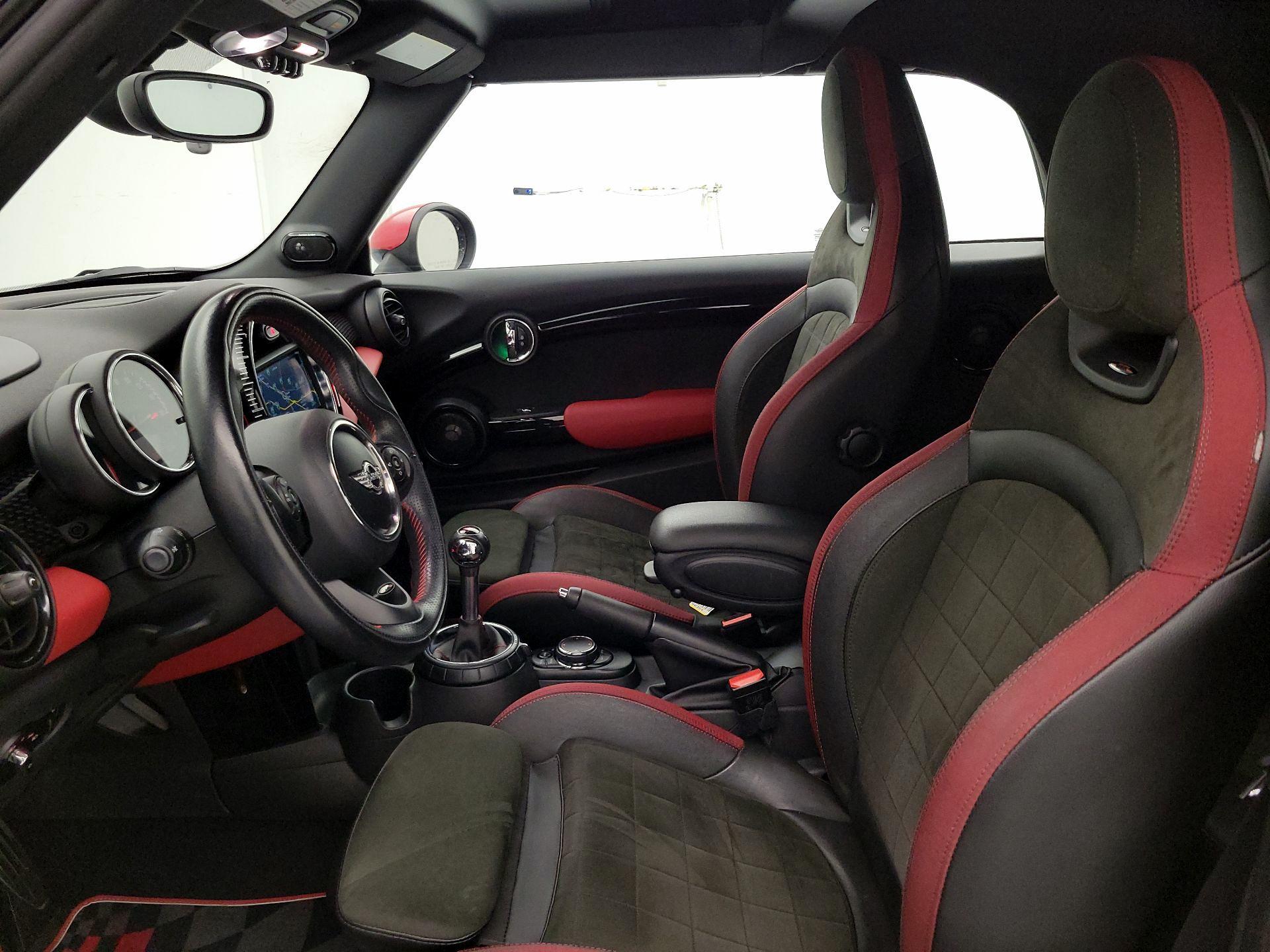 Thumbnail: 2017 MINI Cooper - 11