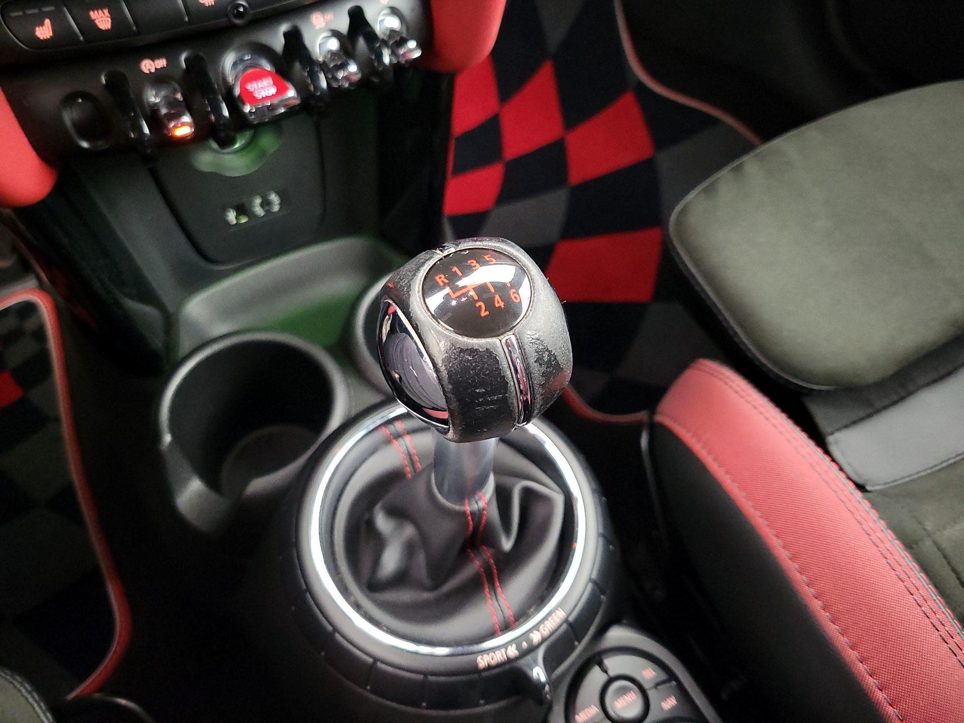 Thumbnail: 2017 MINI Cooper - 18