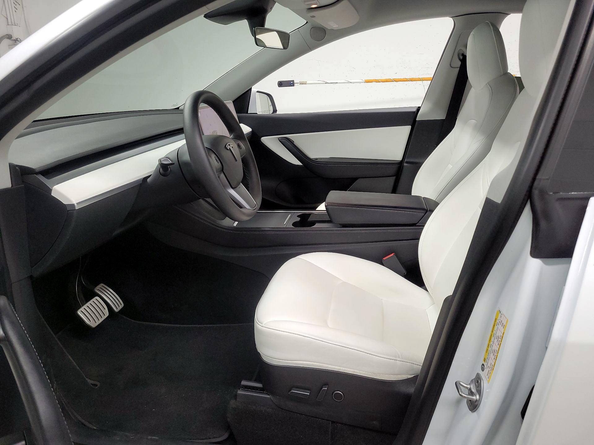 Thumbnail: 2022 Tesla Model Y - 11