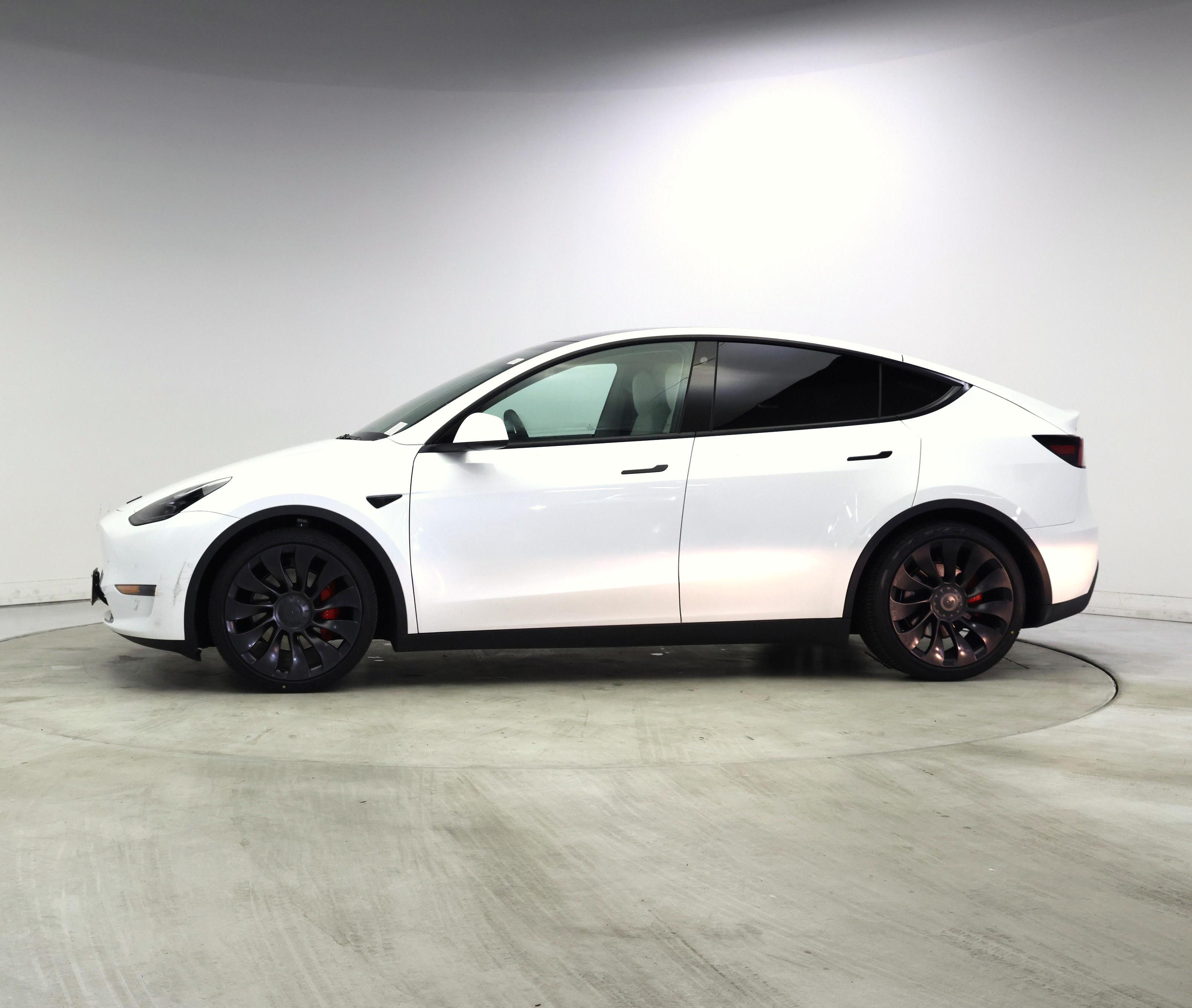 Thumbnail: 2022 Tesla Model Y - 3