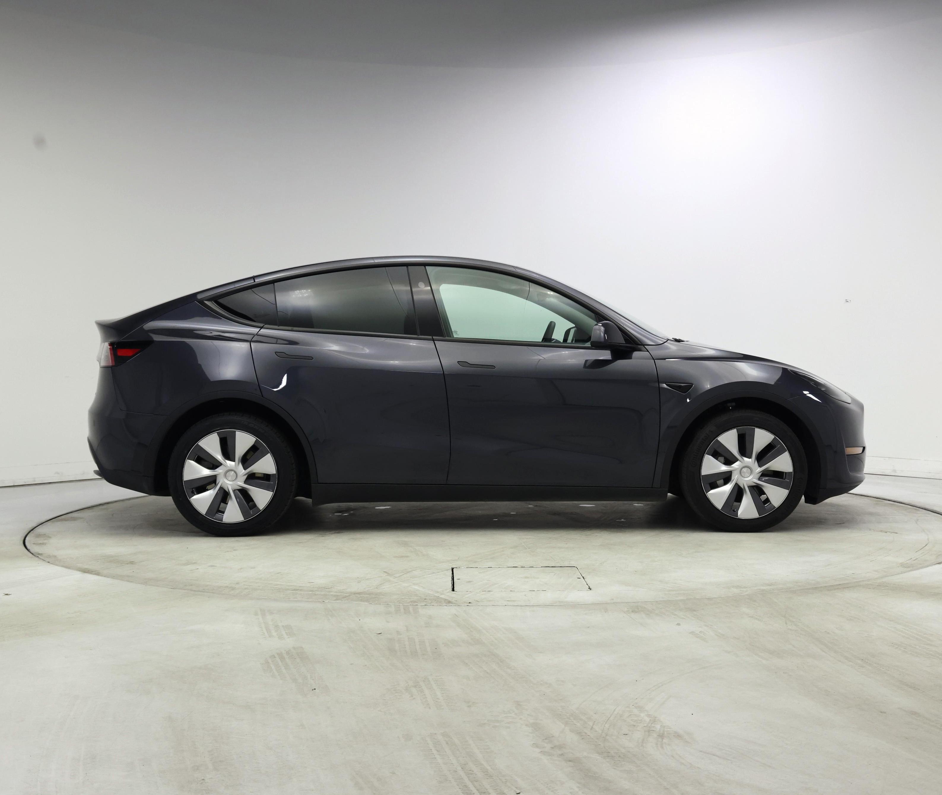 Thumbnail: 2024 Tesla Model Y - 7