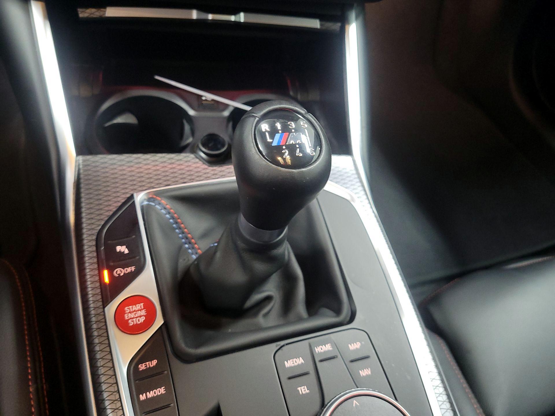 Thumbnail: 2025 BMW M2 - 16