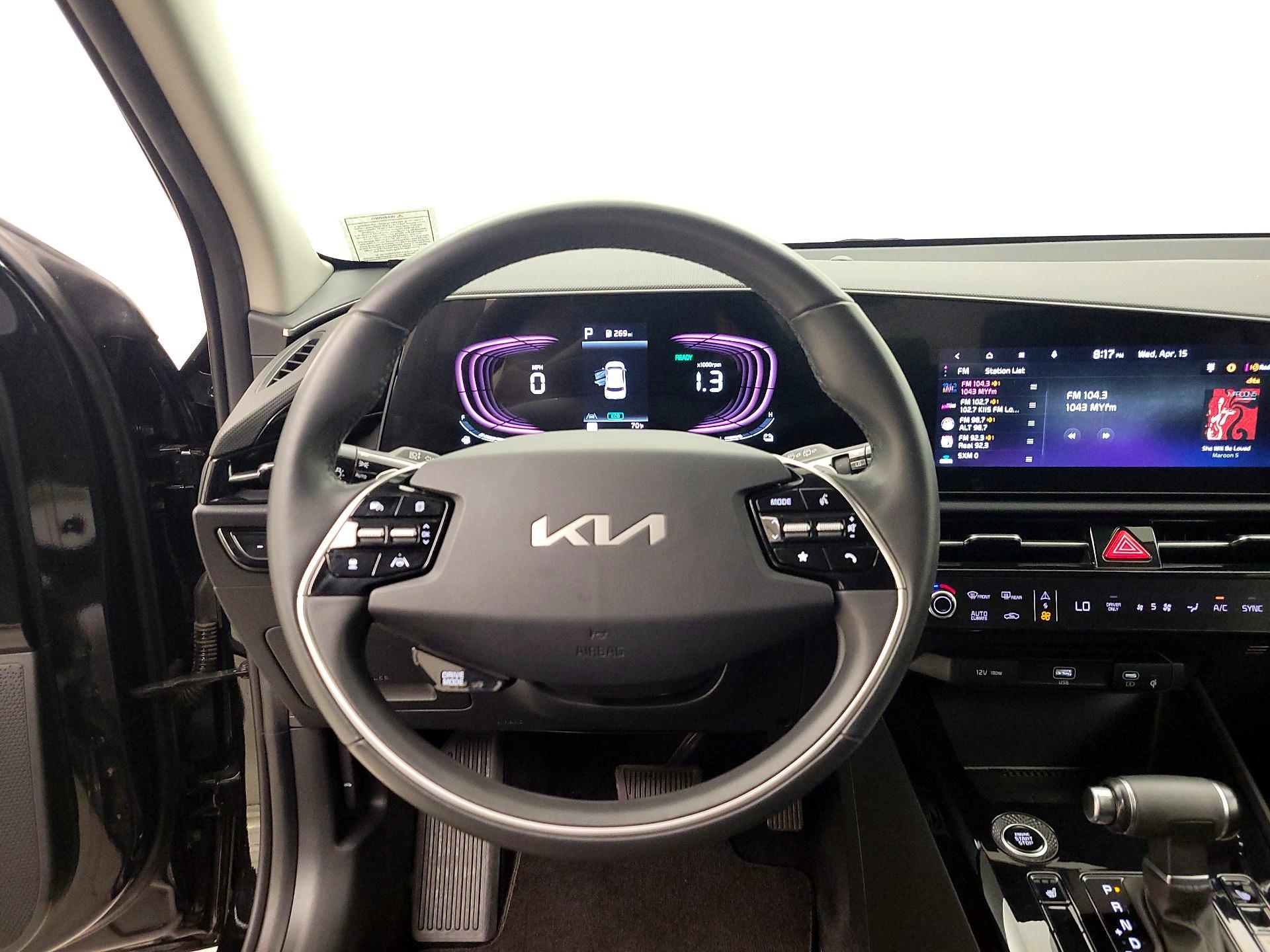 Thumbnail: 2023 Kia Niro - 10