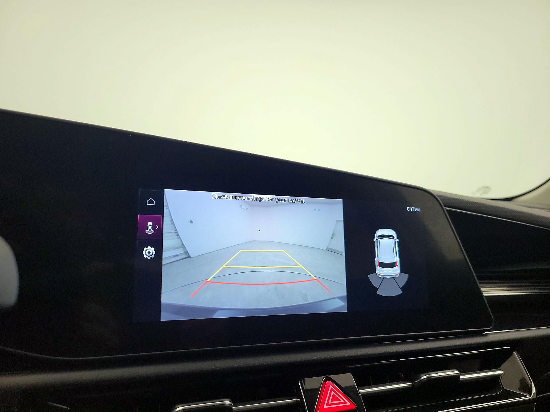 Thumbnail: 2023 Kia Niro - 14