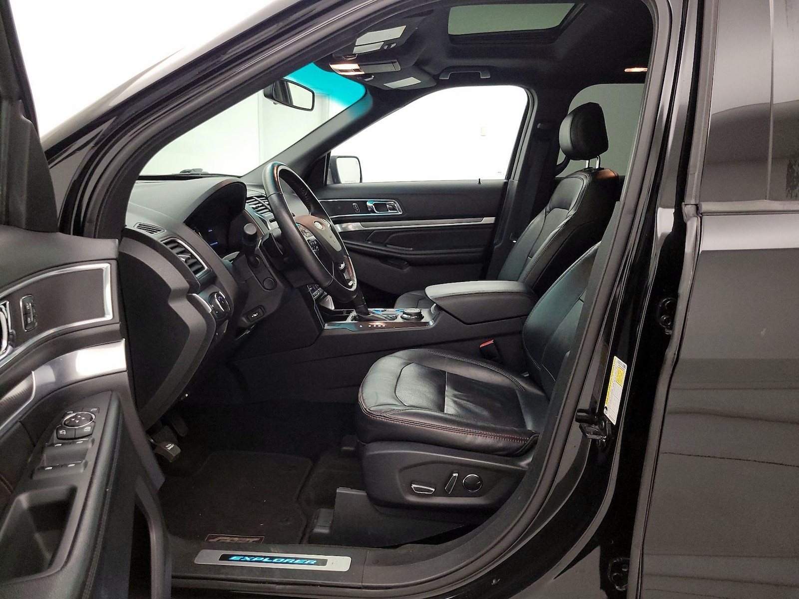 2017 Ford Explorer Sport - Photo 12
