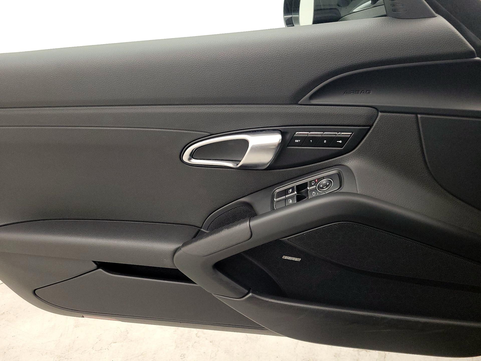 Thumbnail: 2020 Porsche 718 Boxster - 12