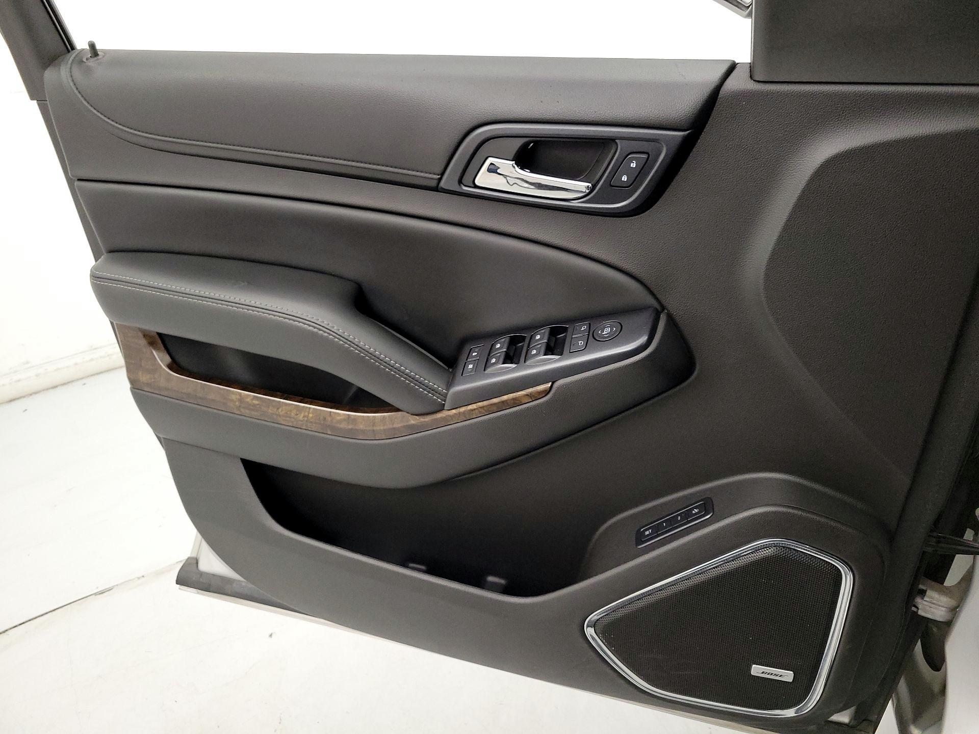Thumbnail: 2015 Chevrolet Tahoe - 12