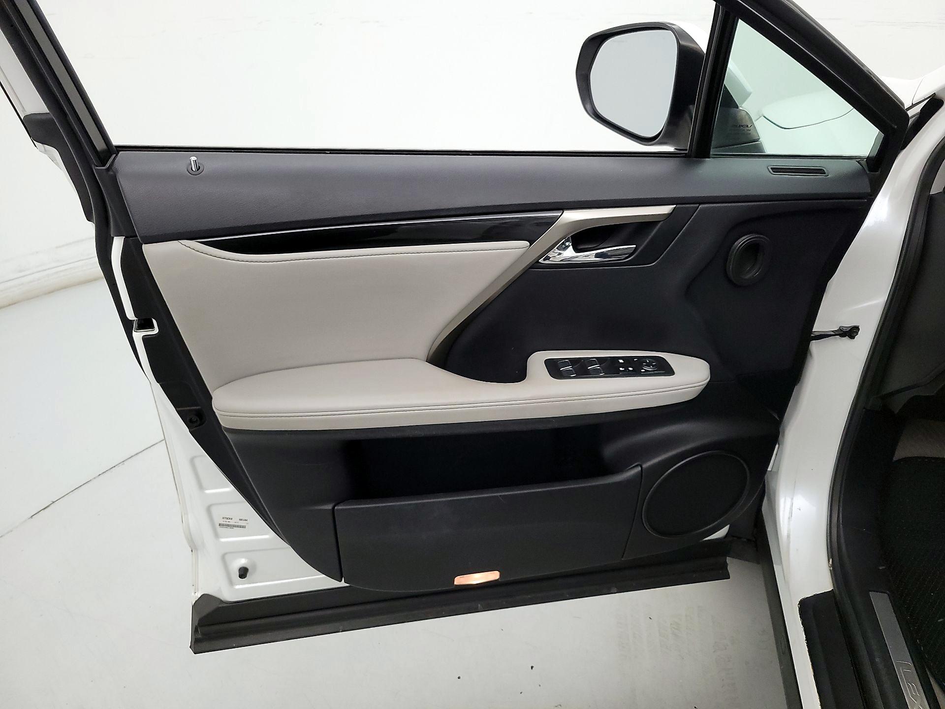 Thumbnail: 2019 Lexus RX - 12