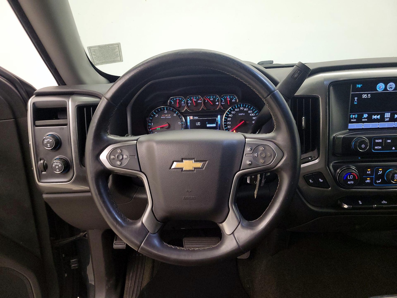 2017 Chevrolet Silverado 1500 LT Z71 - Photo 11