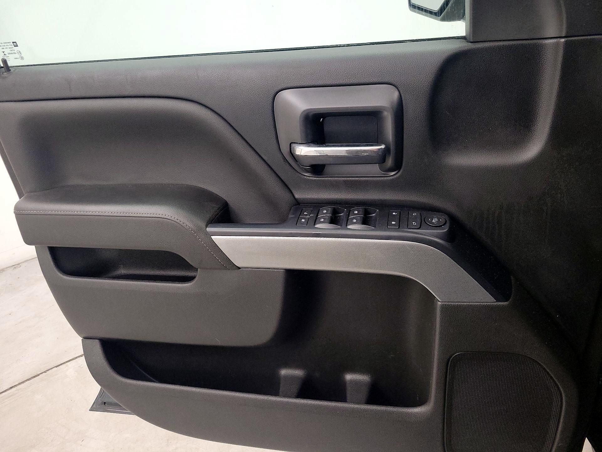 Thumbnail: 2017 Chevrolet Silverado 1500 - 12