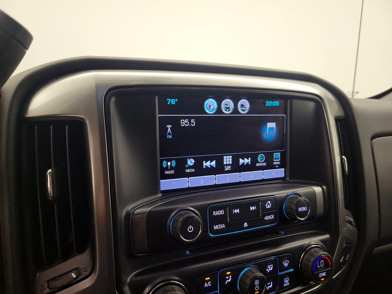 2017 Chevrolet Silverado 1500 LT Z71 - Photo 16