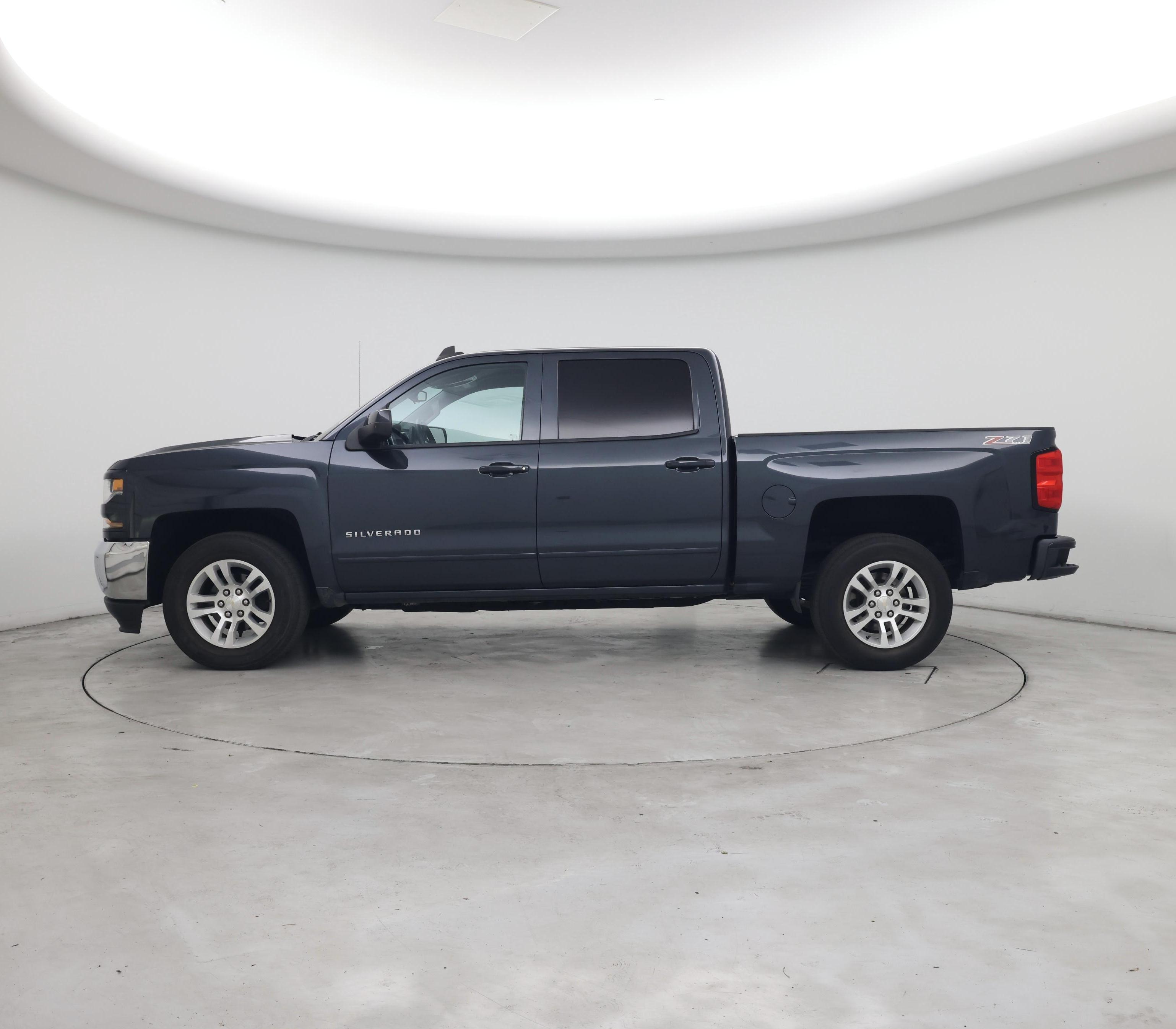 Thumbnail: 2017 Chevrolet Silverado 1500 - 3