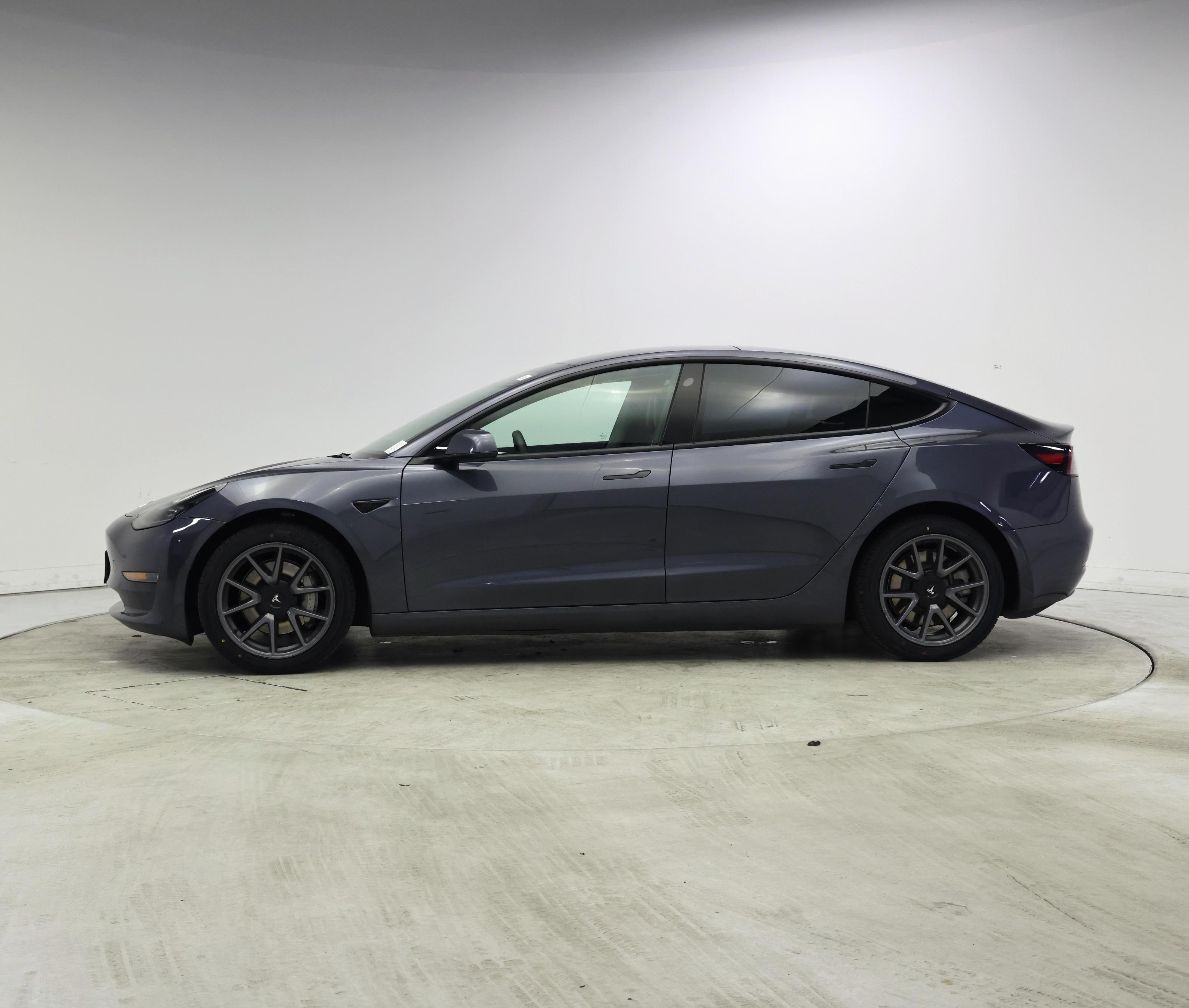 Thumbnail: 2022 Tesla Model 3 - 3