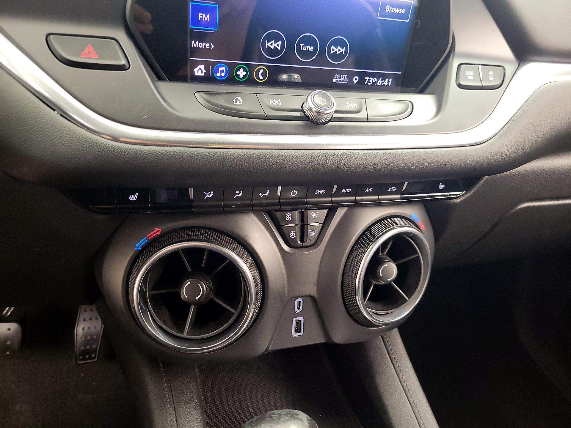 Thumbnail: 2019 Chevrolet Blazer - 16