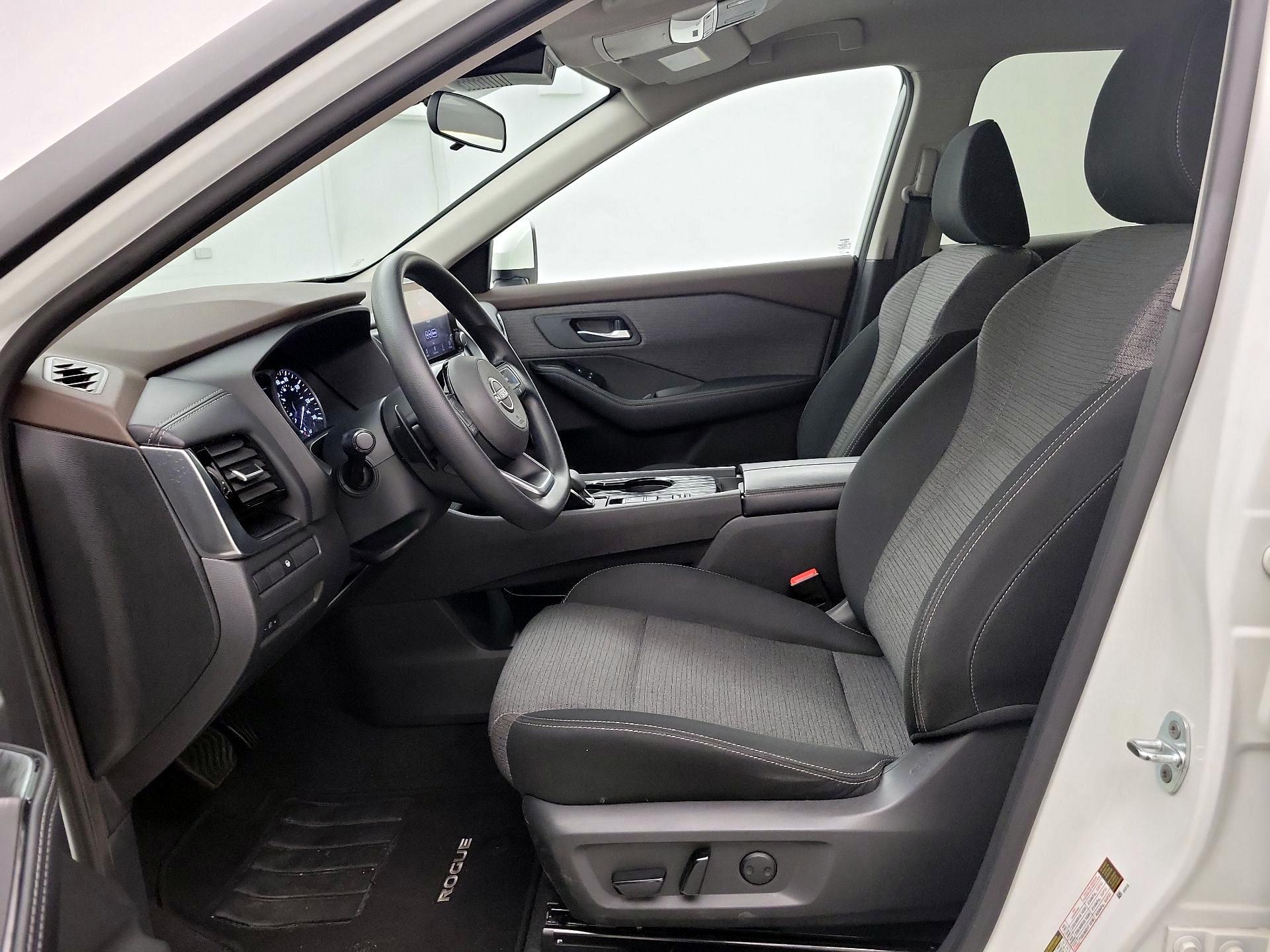 Thumbnail: 2023 Nissan Rogue - 11