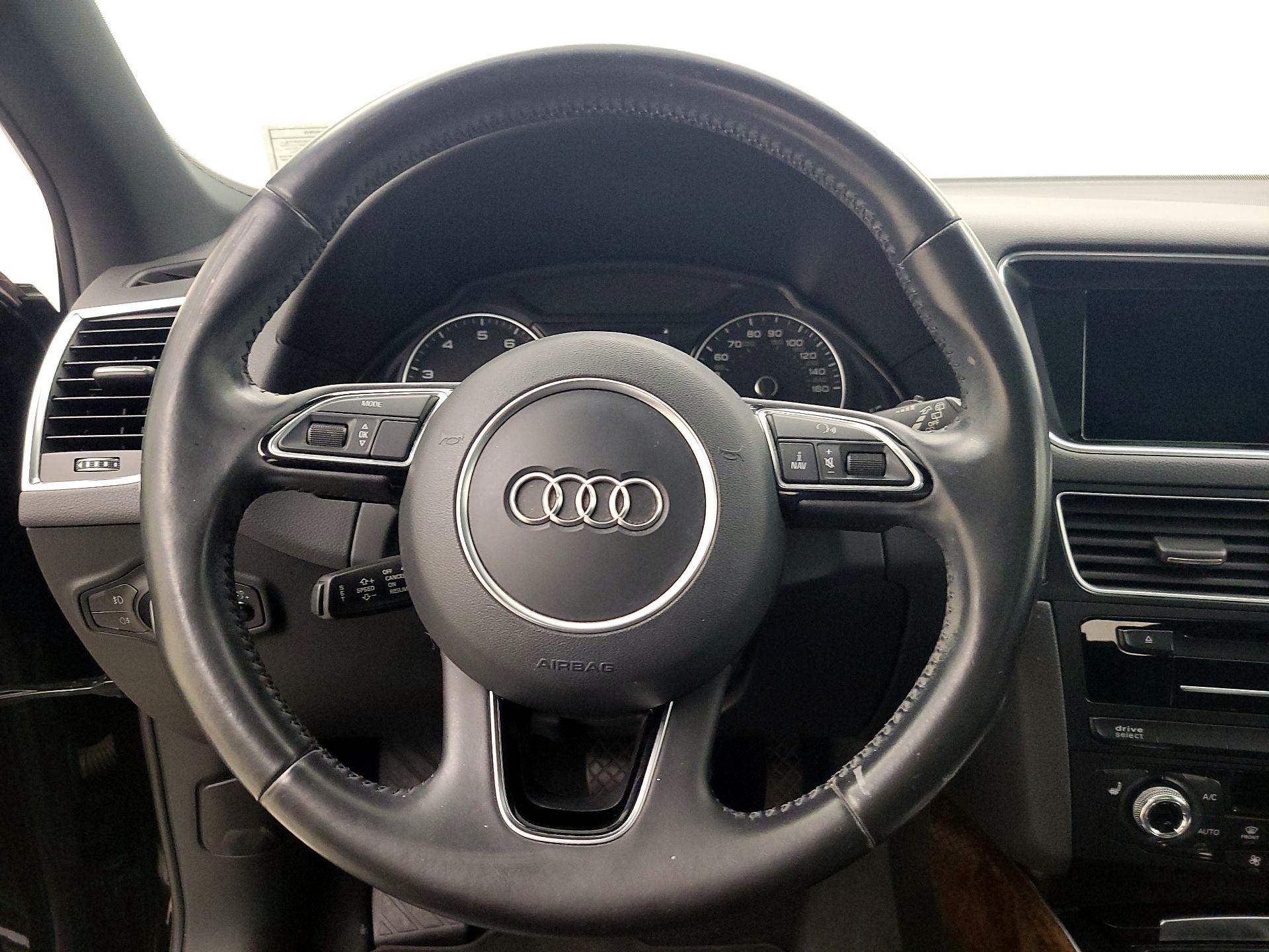 Thumbnail: 2015 Audi Q5 - 10