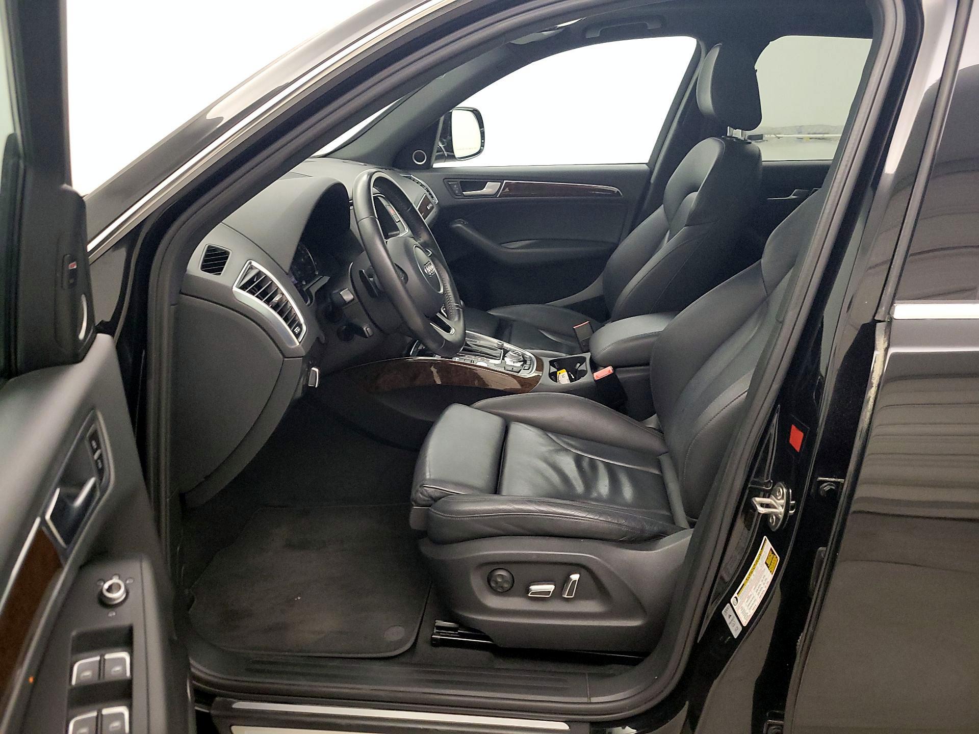 Thumbnail: 2015 Audi Q5 - 11