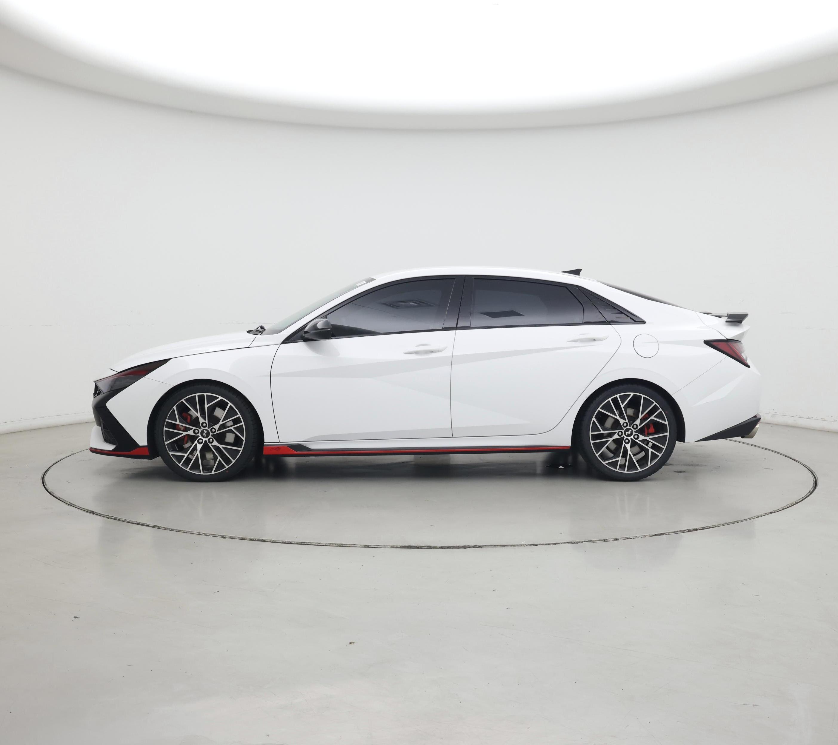 Thumbnail: 2022 Hyundai Elantra - 3