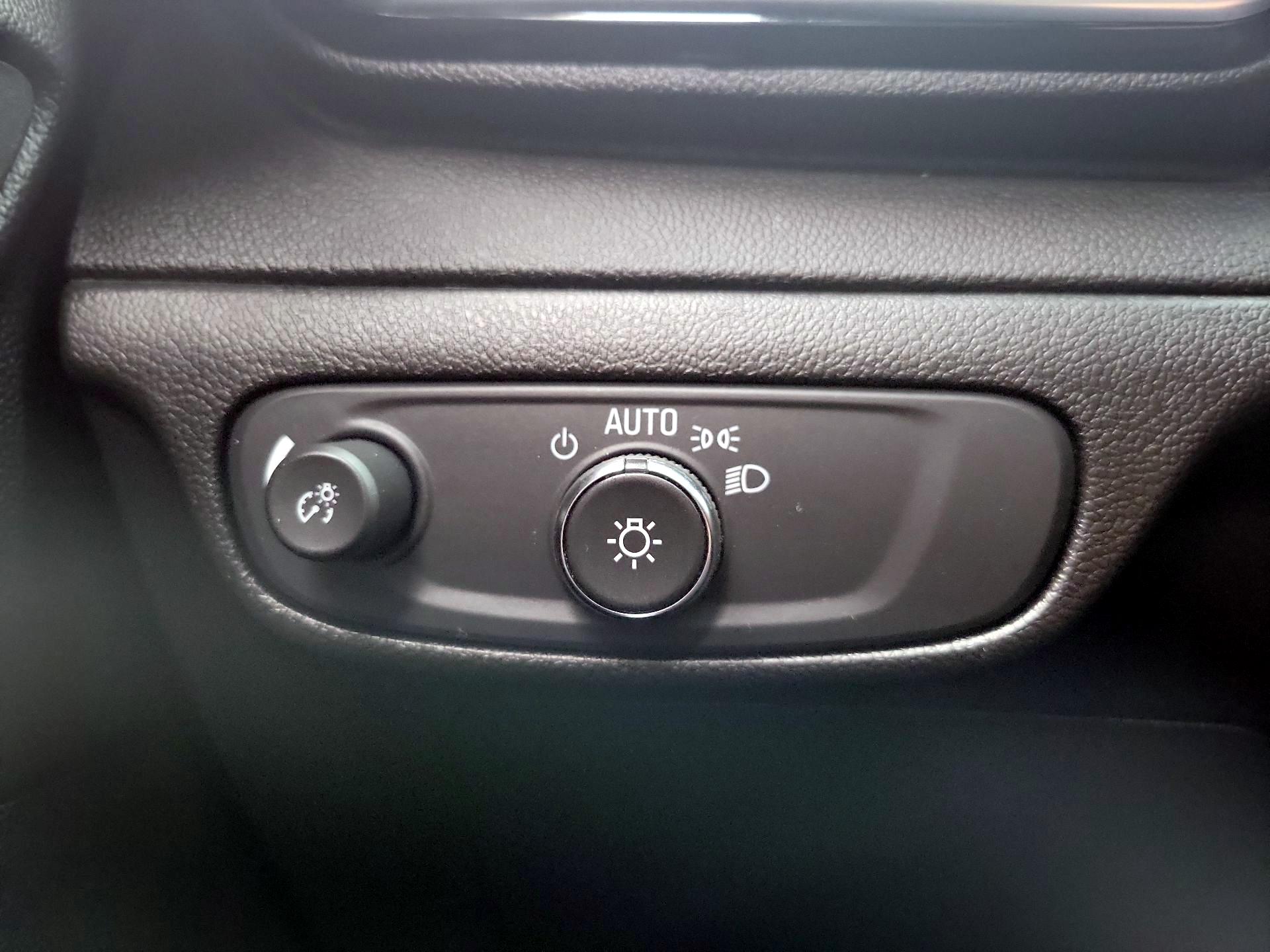 Thumbnail: 2023 Chevrolet Bolt EV - 13